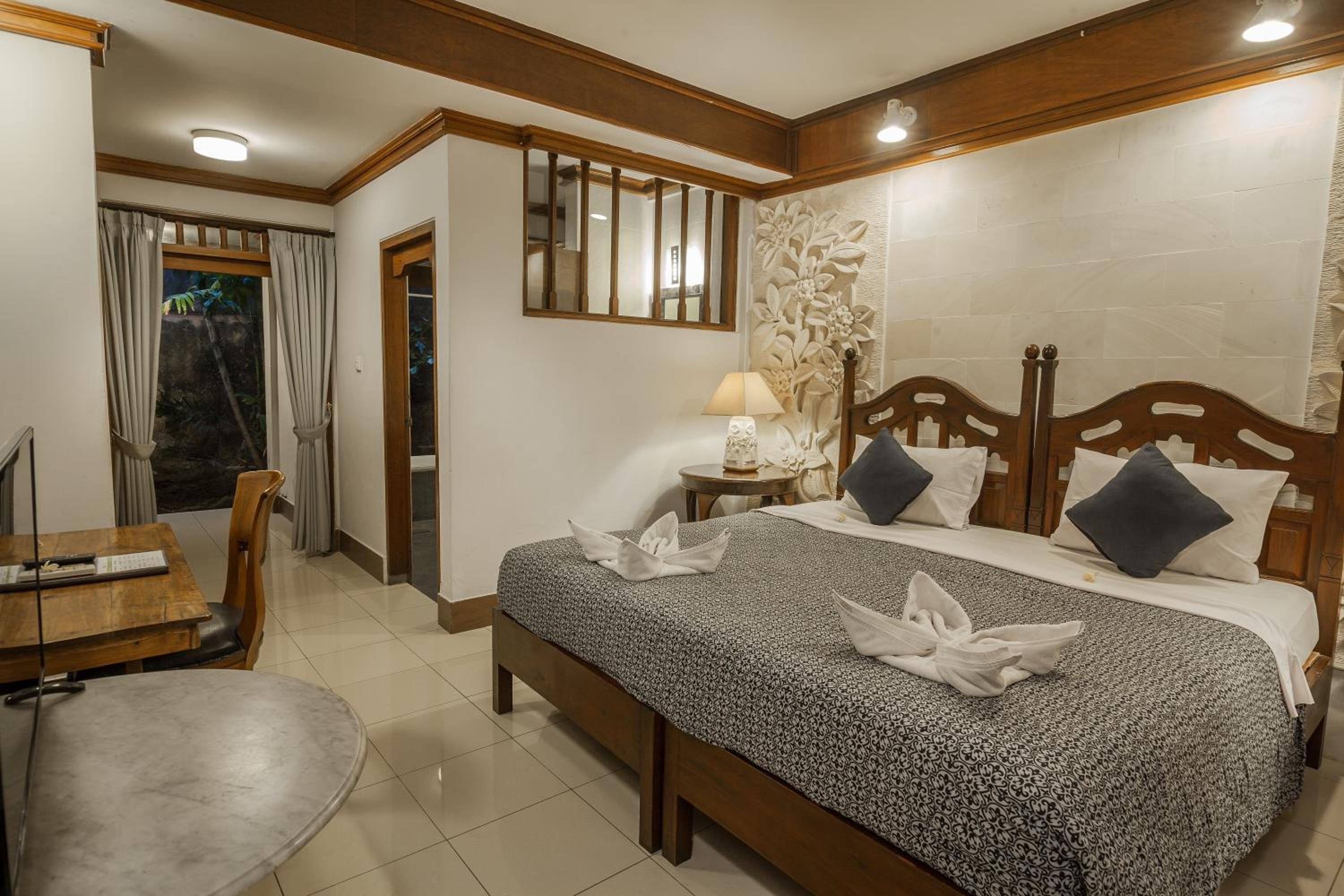 Superior Room with Garden View