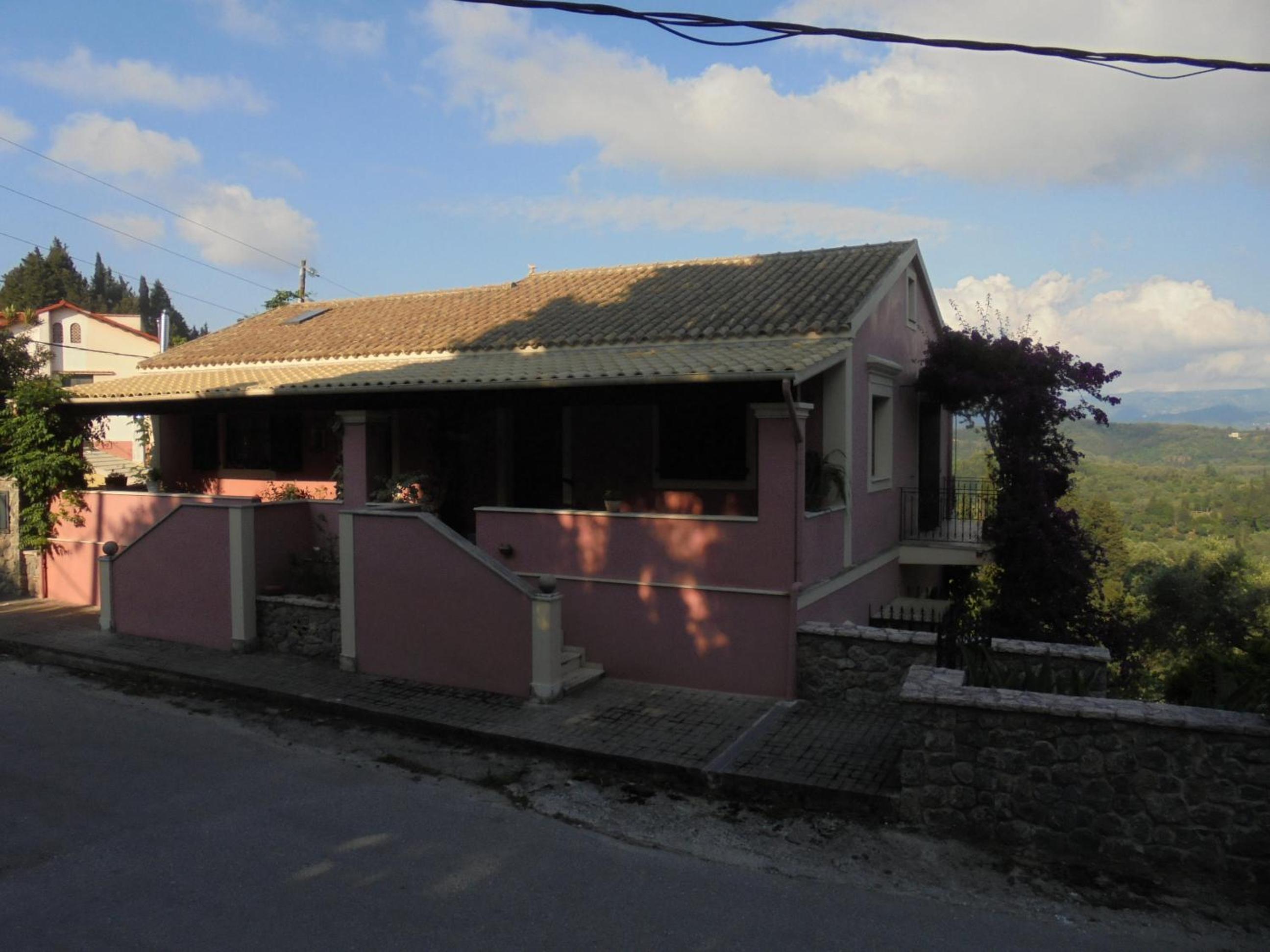 One-Bedroom House photo 2