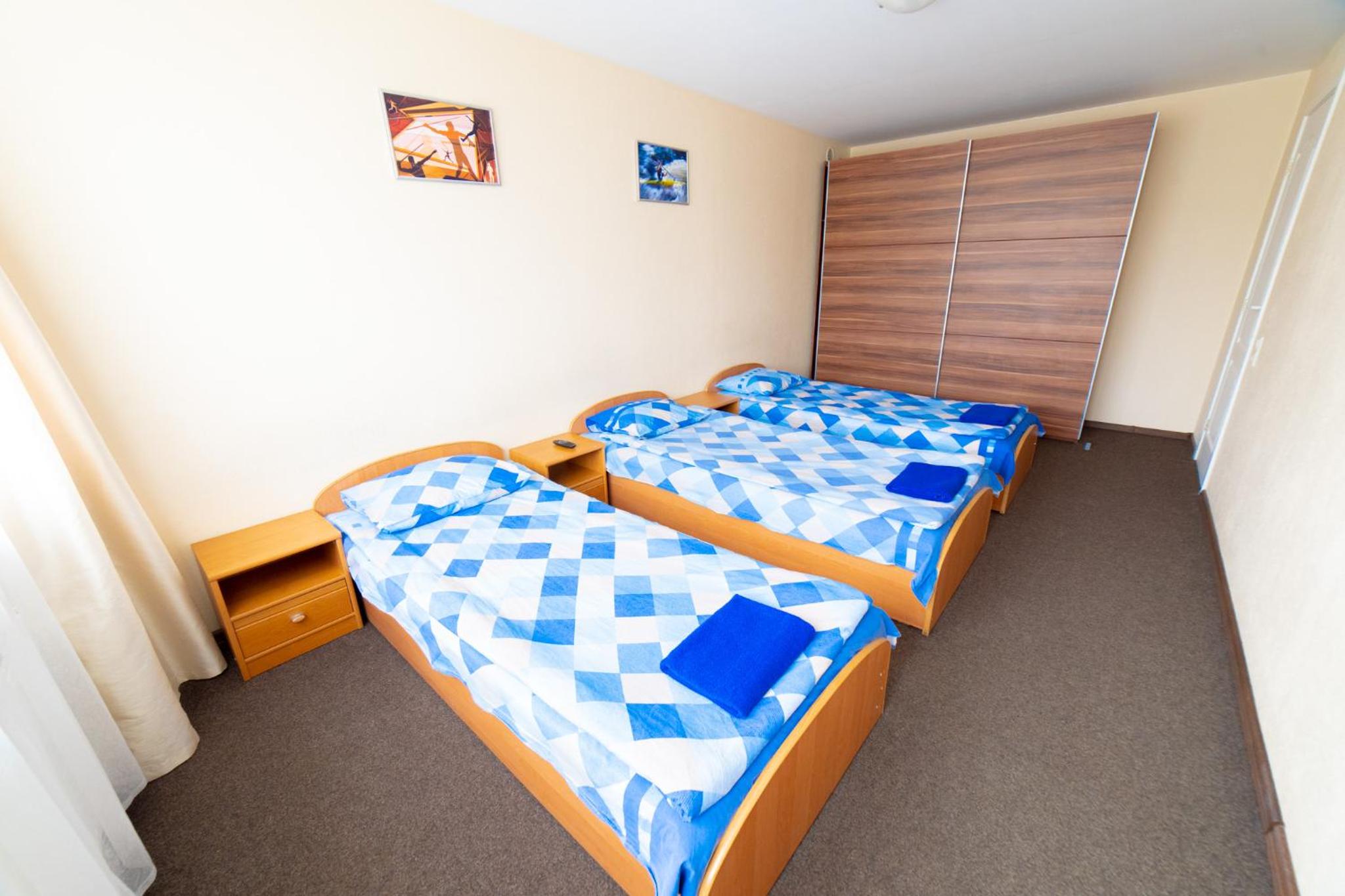 Economy Room (5 adults)