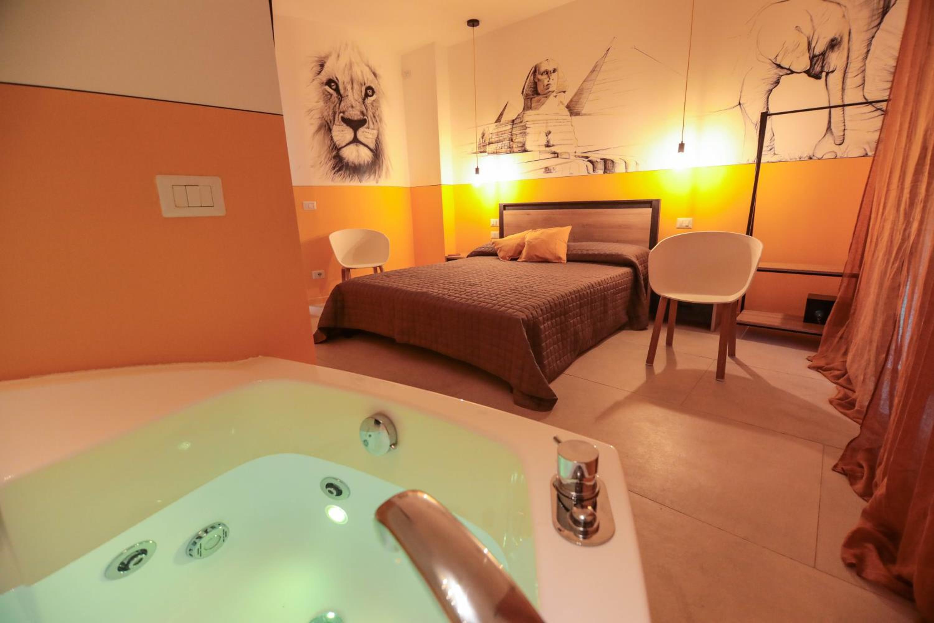 Suite with Spa Bath