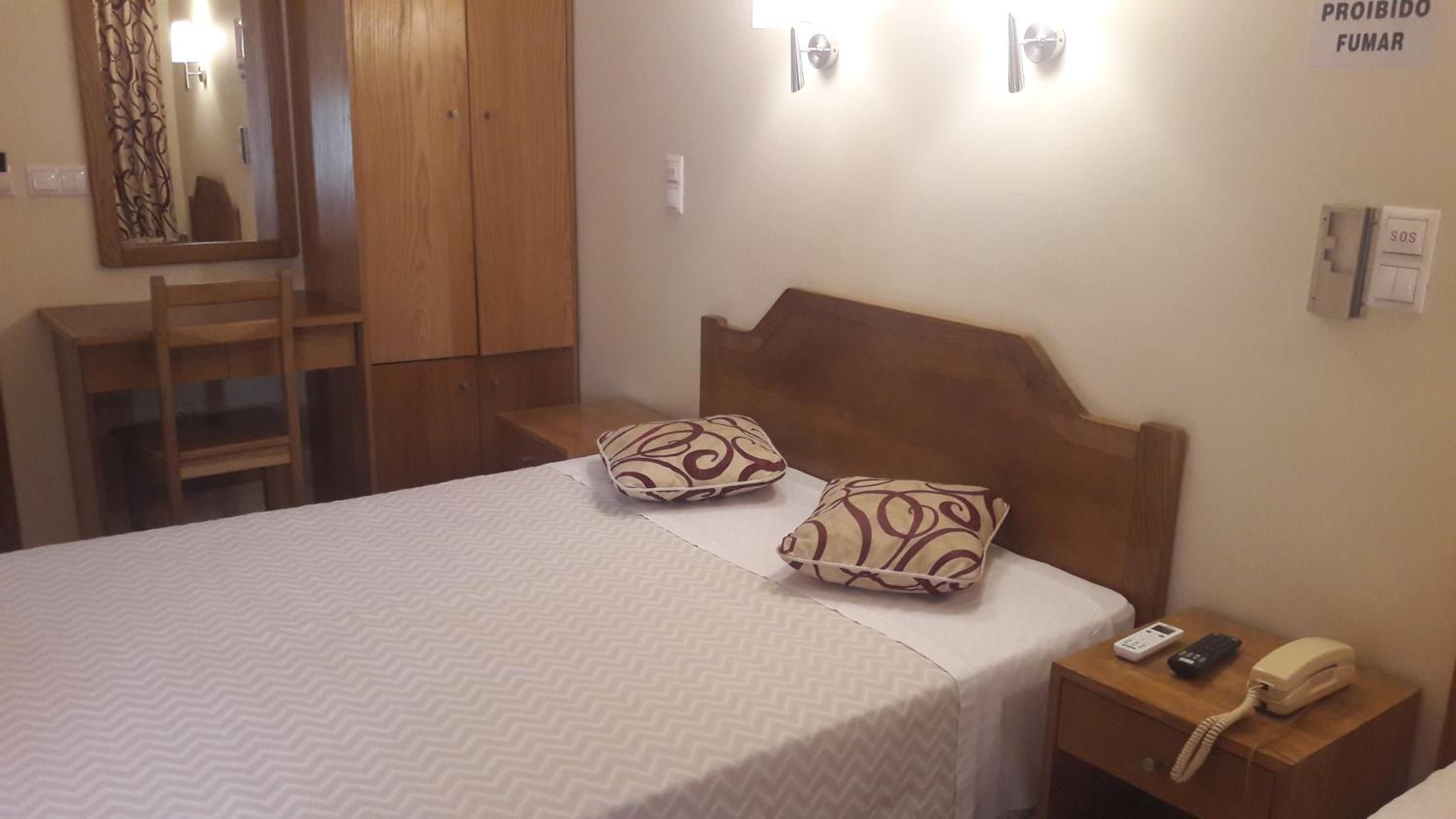 Double Room - Photo 10