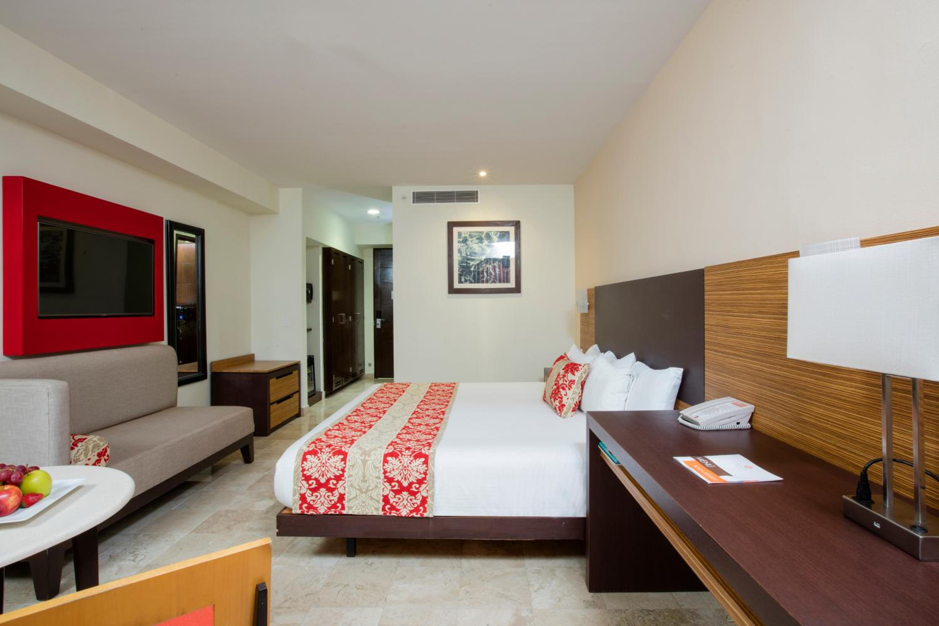 Romantic Room with Ocean View photo 2