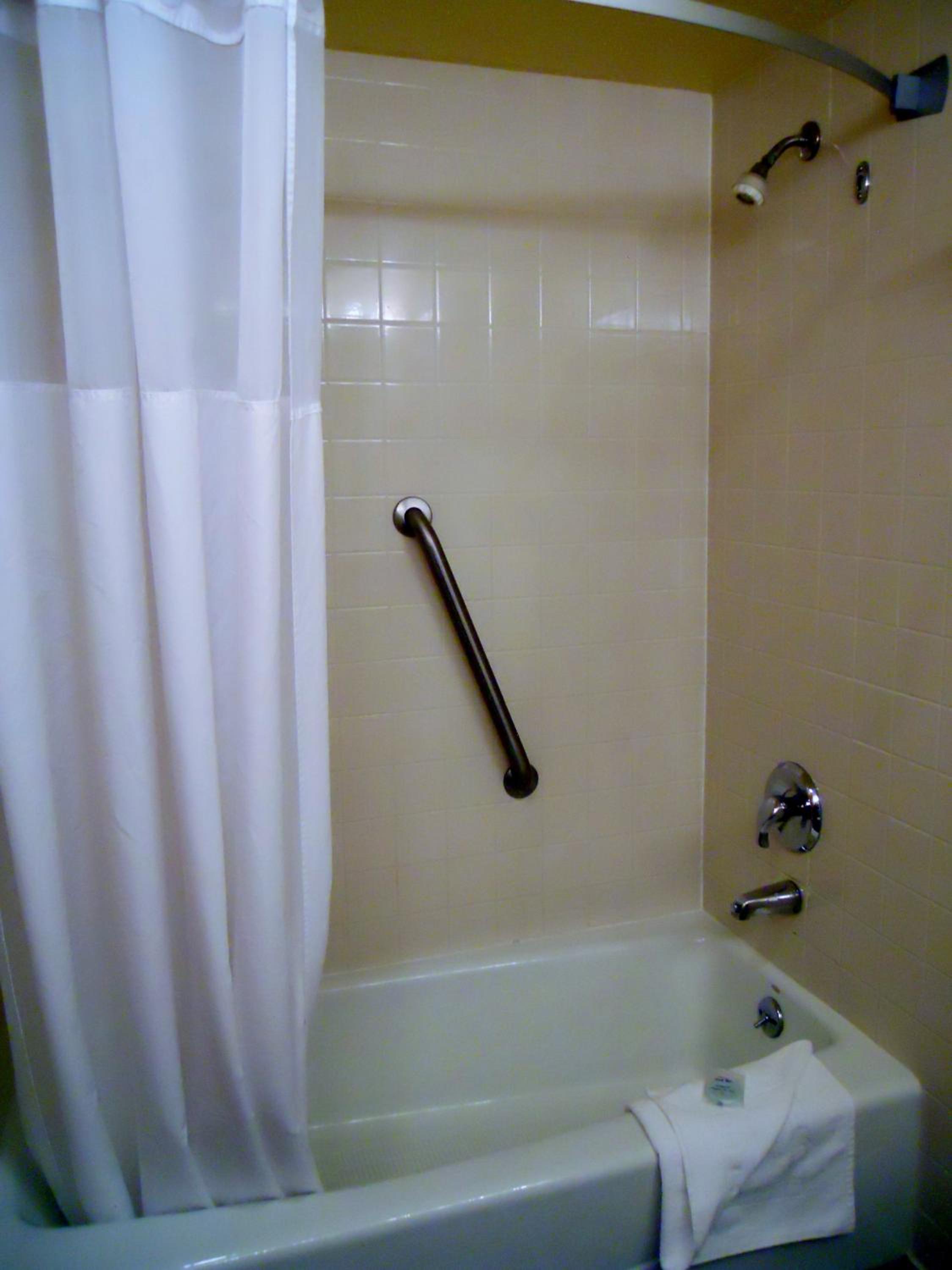 Standard with Two Queen Beds - Photo 2