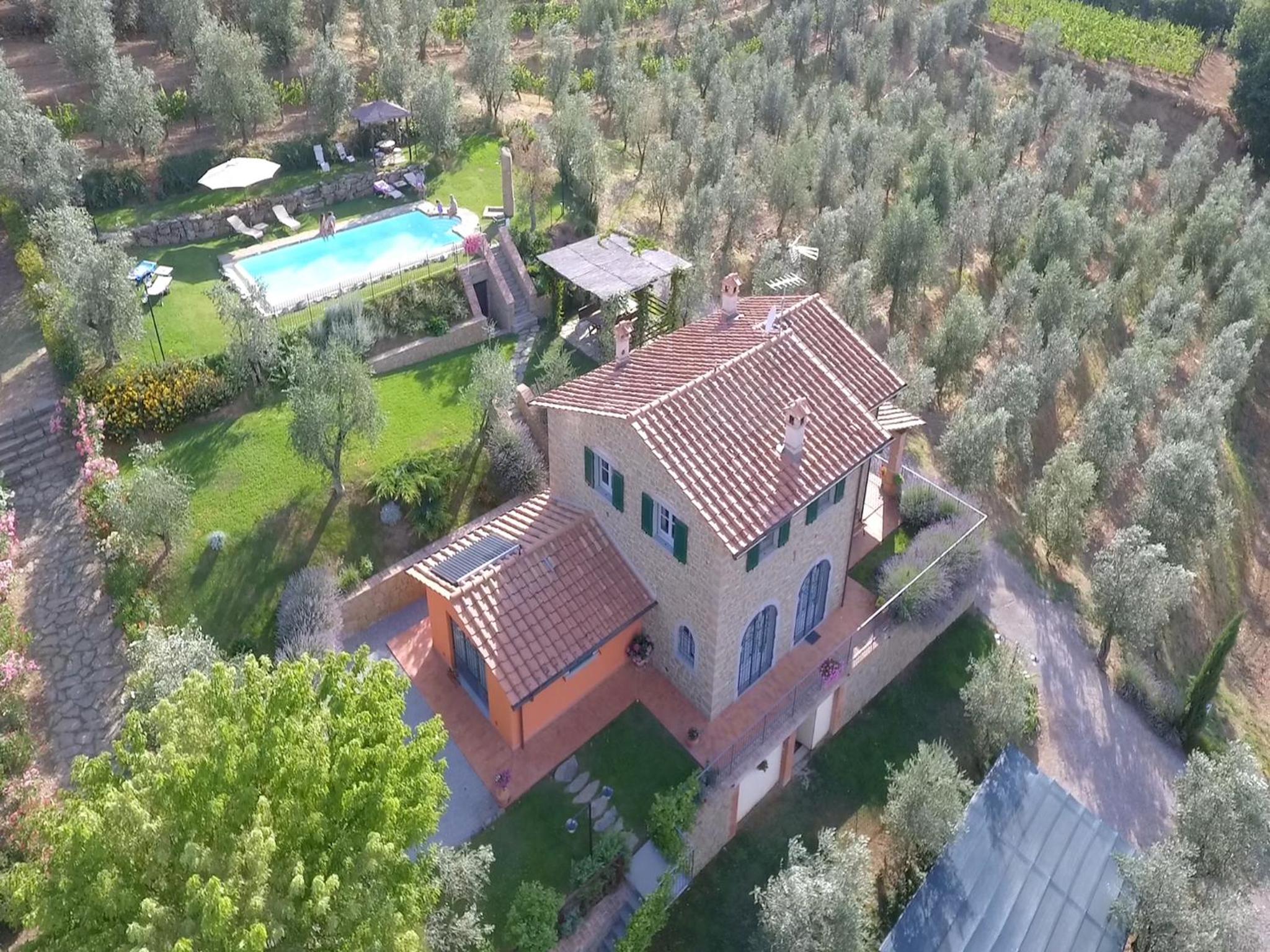Villa photo 2