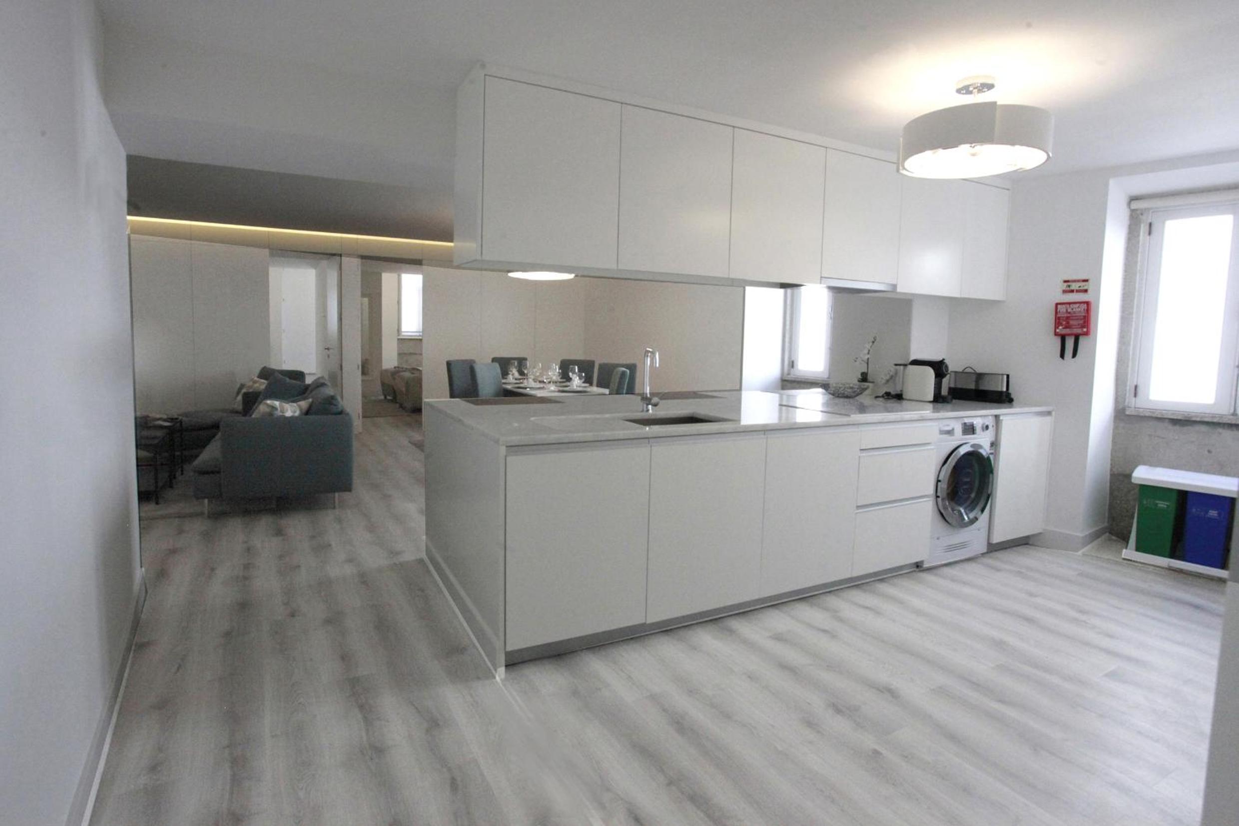 Two-Bedroom Apartment - Photo 6