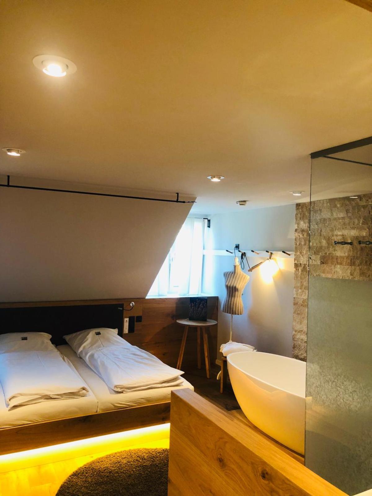 Standard Double Suite photo 2