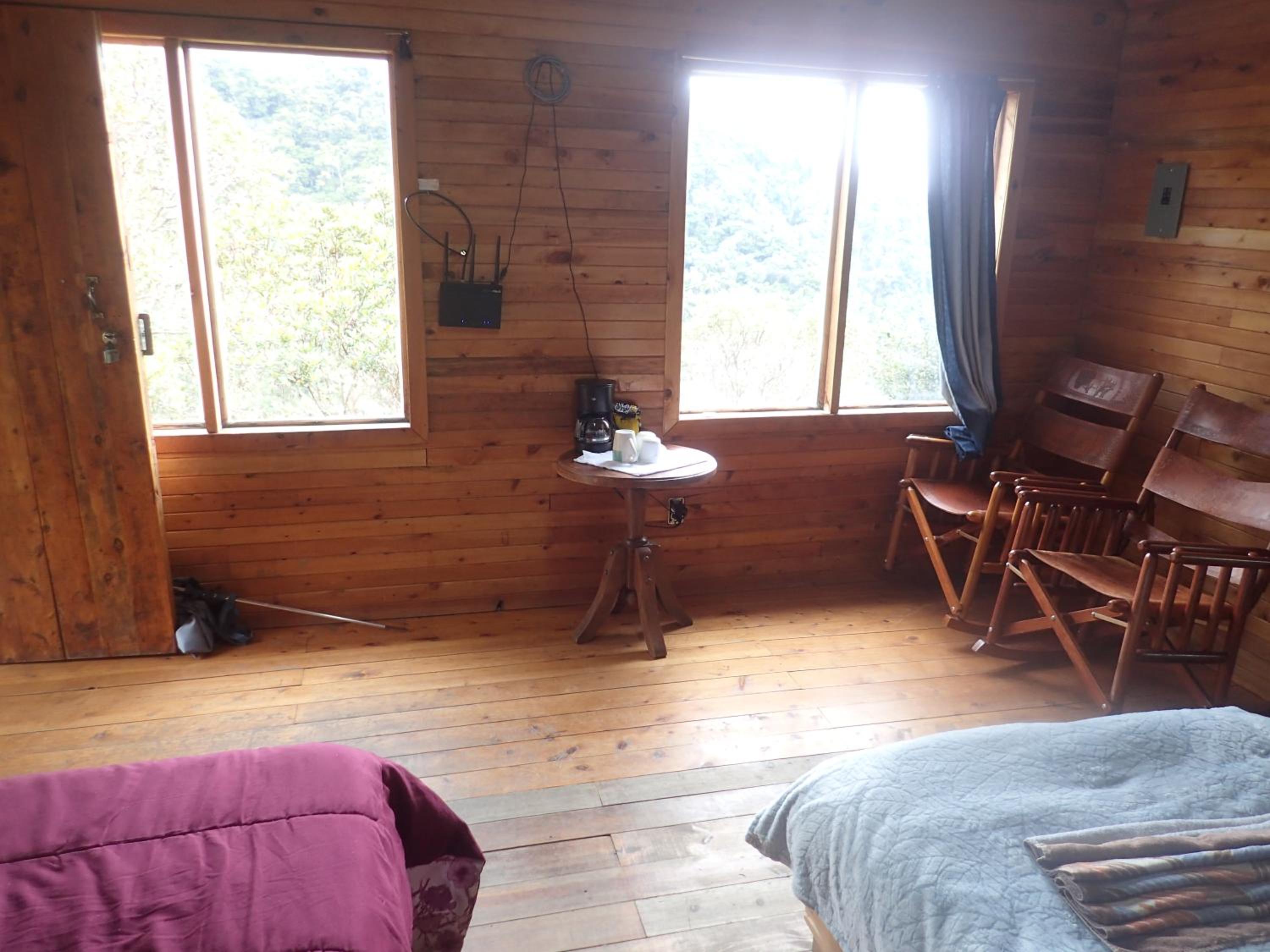 Basic Cabin photo 2
