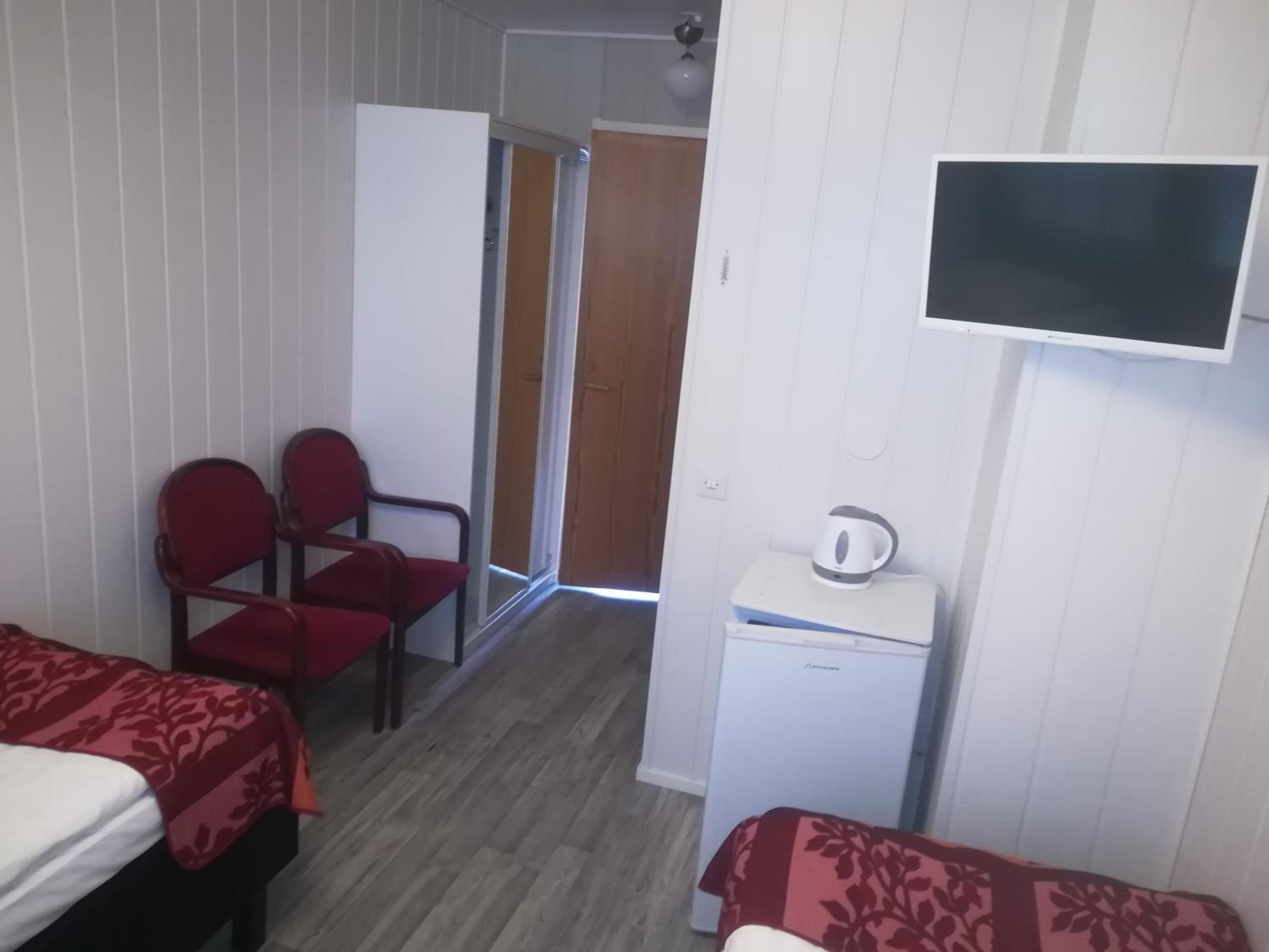Budget Double Room - Photo 4