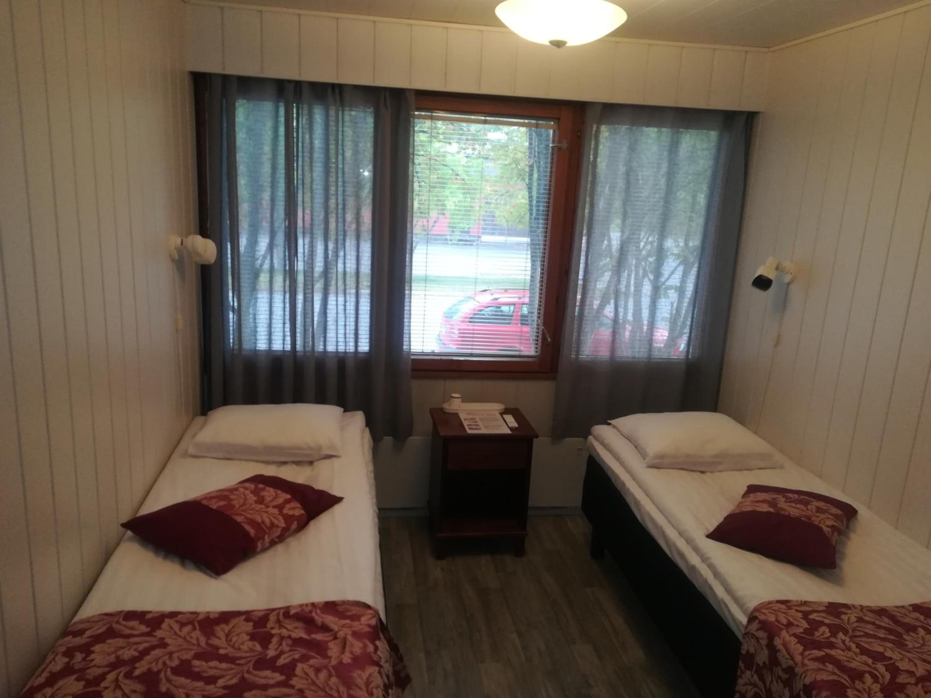 Budget Double Room - Photo 3
