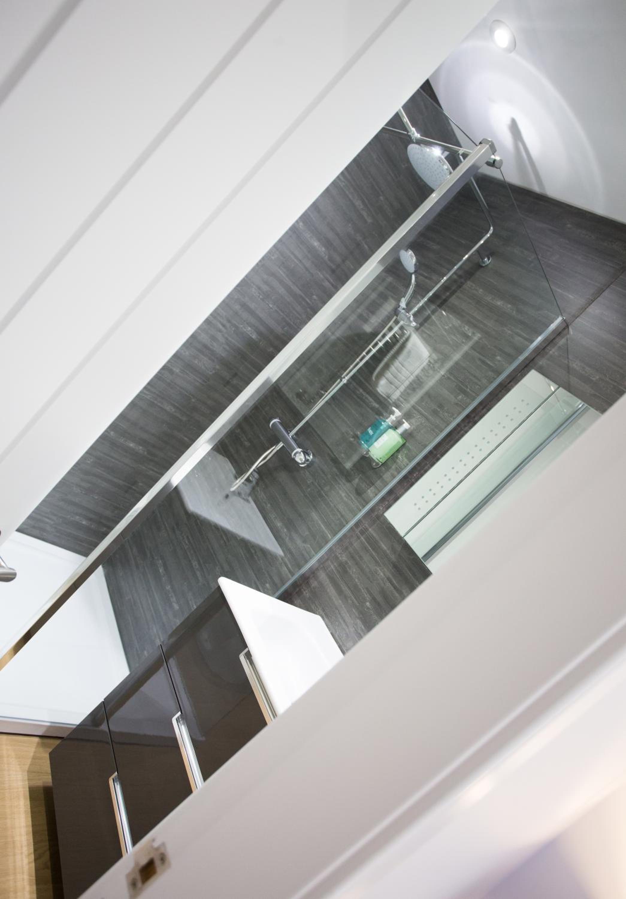 Luxury One-Bedroom Apartment - Photo 6