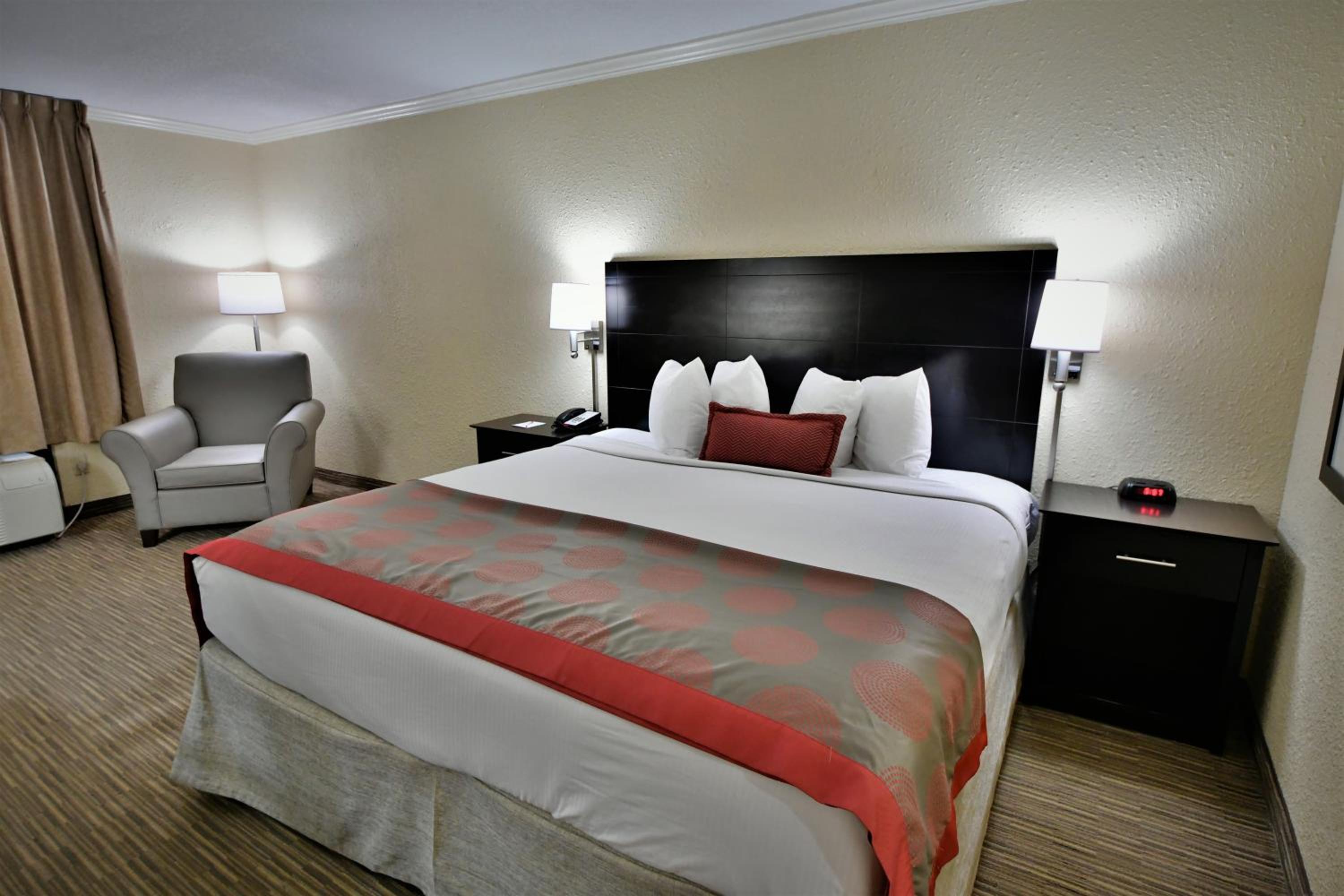 King Room- Non-Smoking photo 2