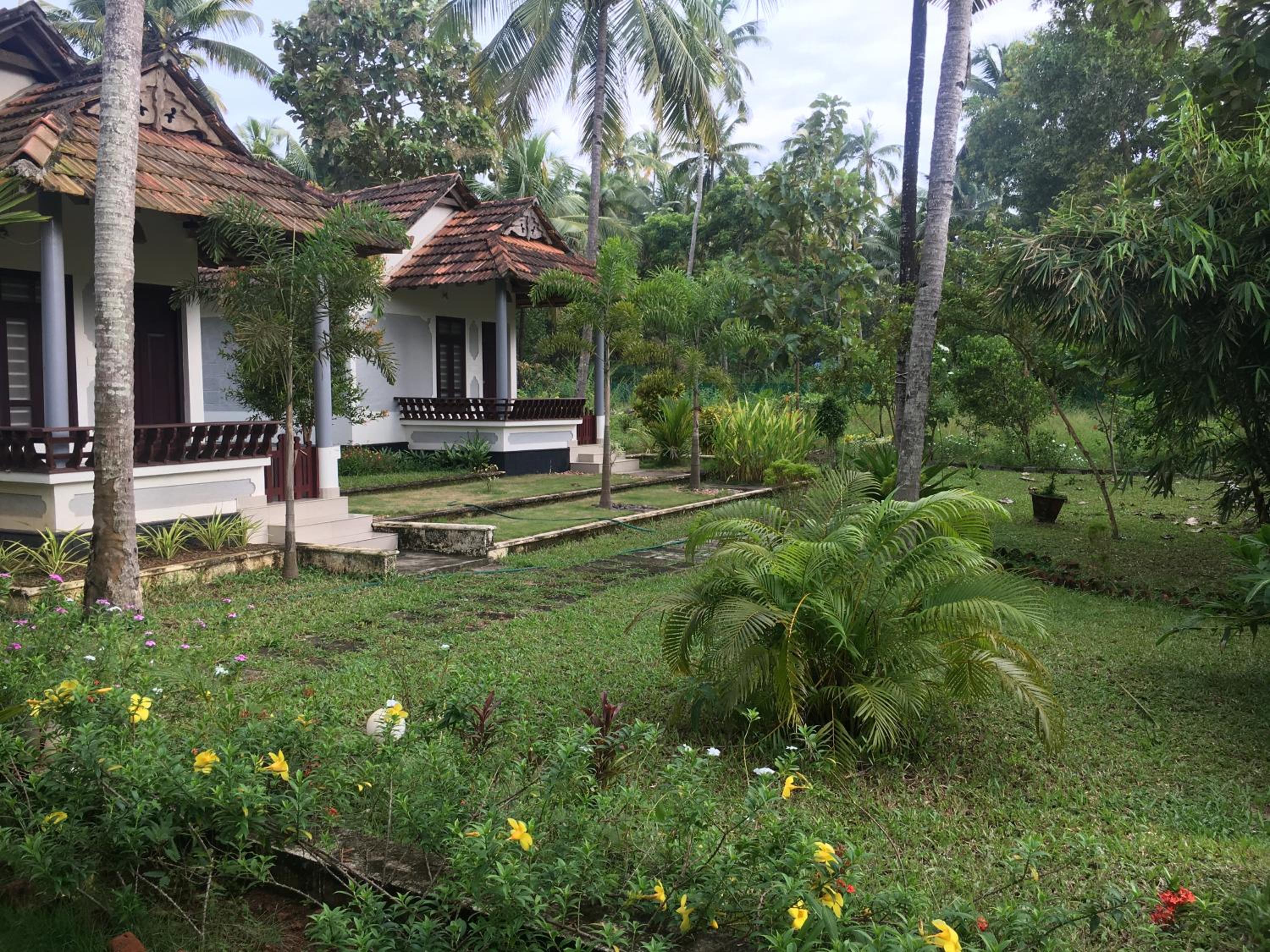 Cottage with Garden View photo 3