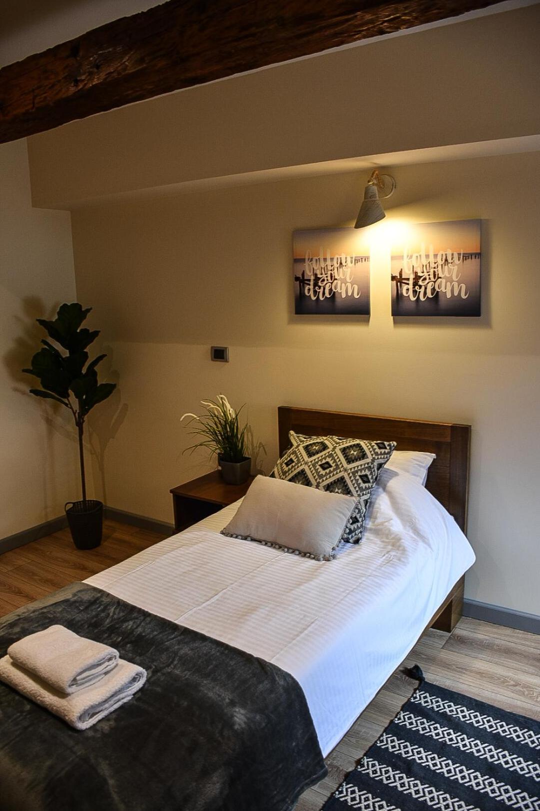 Single Room photo 3