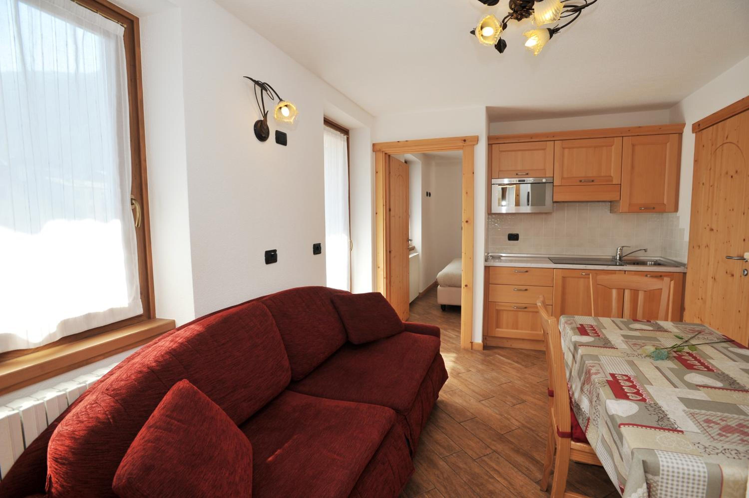 Apartment with Balcony photo 3