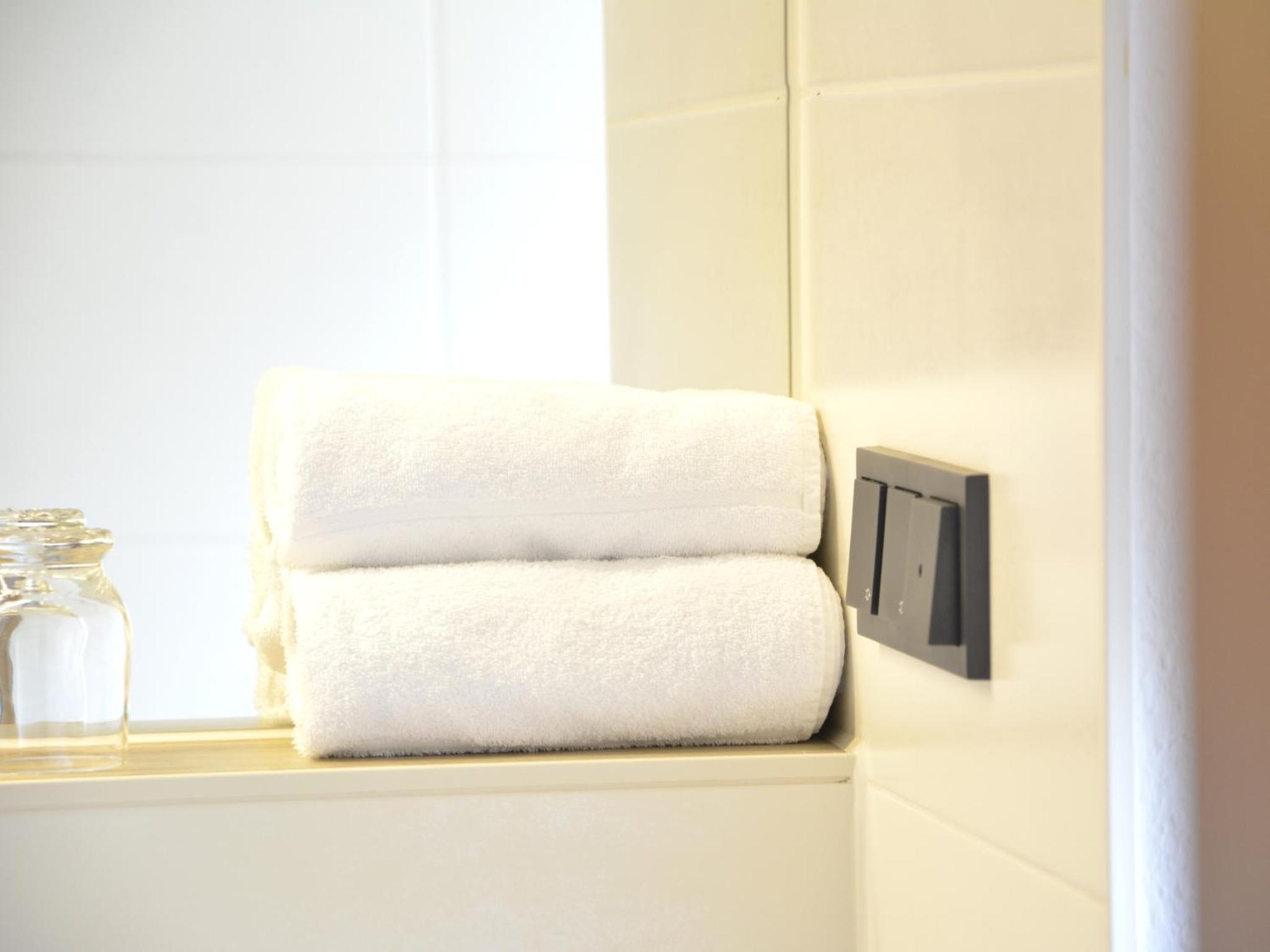 Standard Double or Twin Room - Photo 9