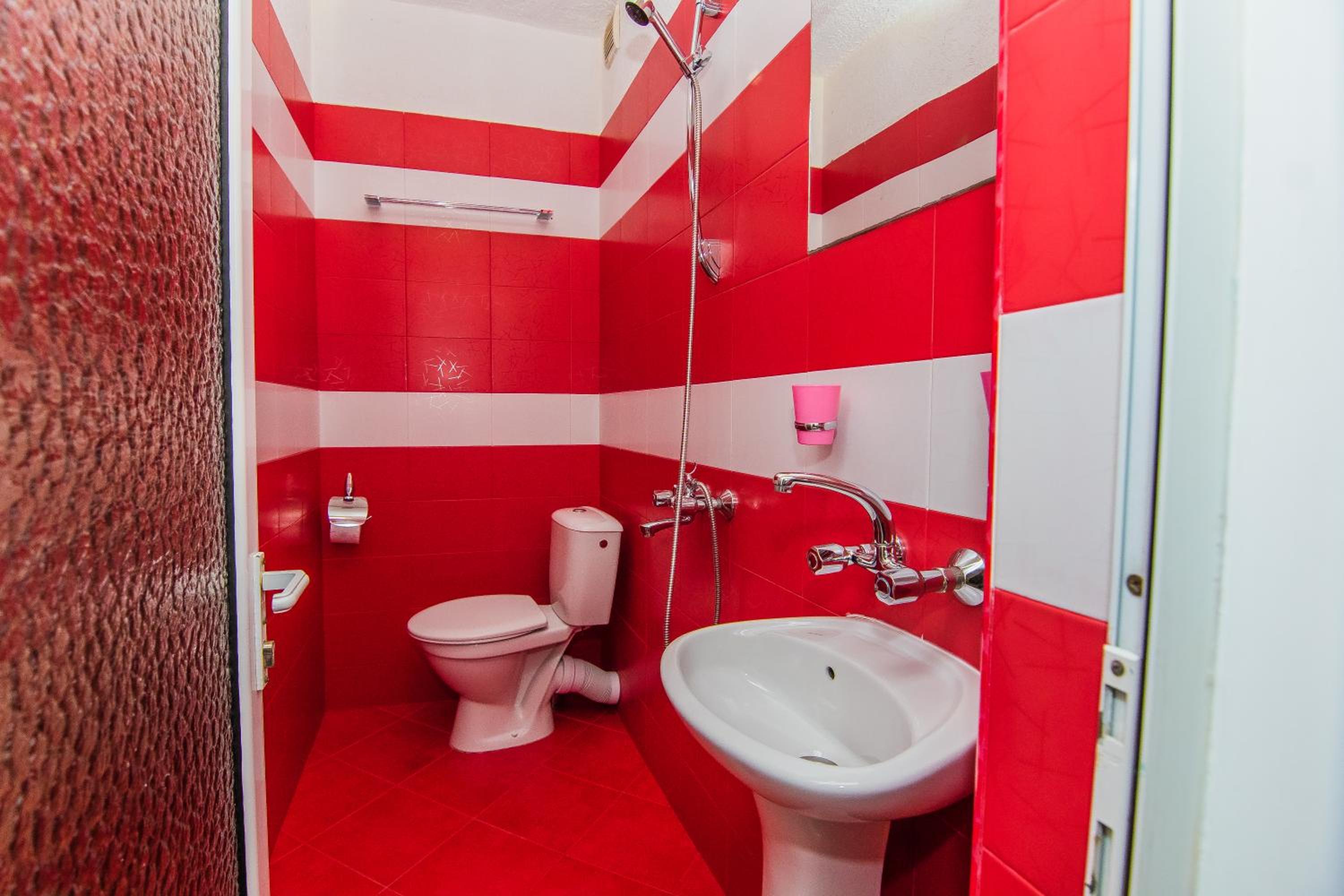 Twin Room - Photo 9
