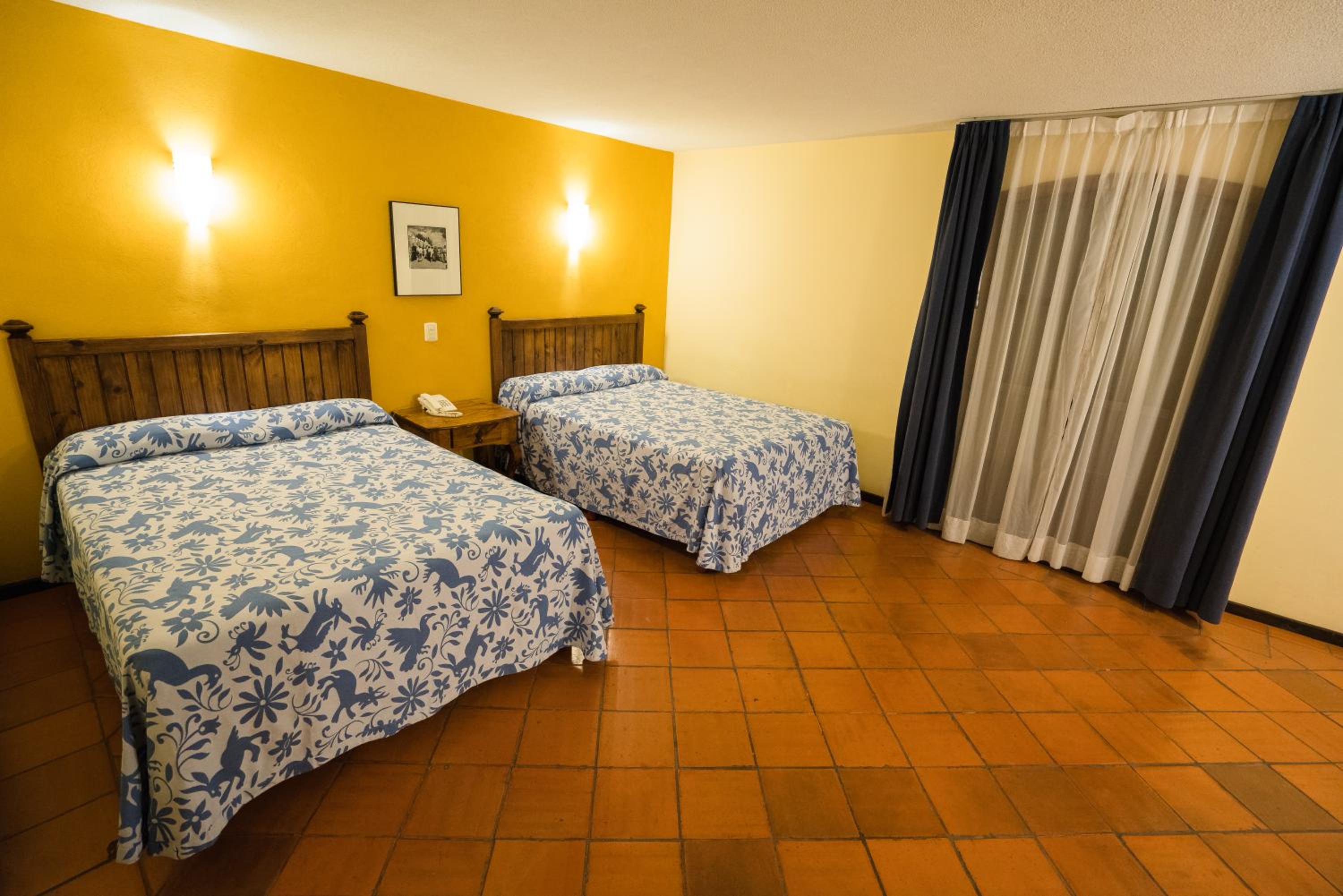 Double Room - Photo 12