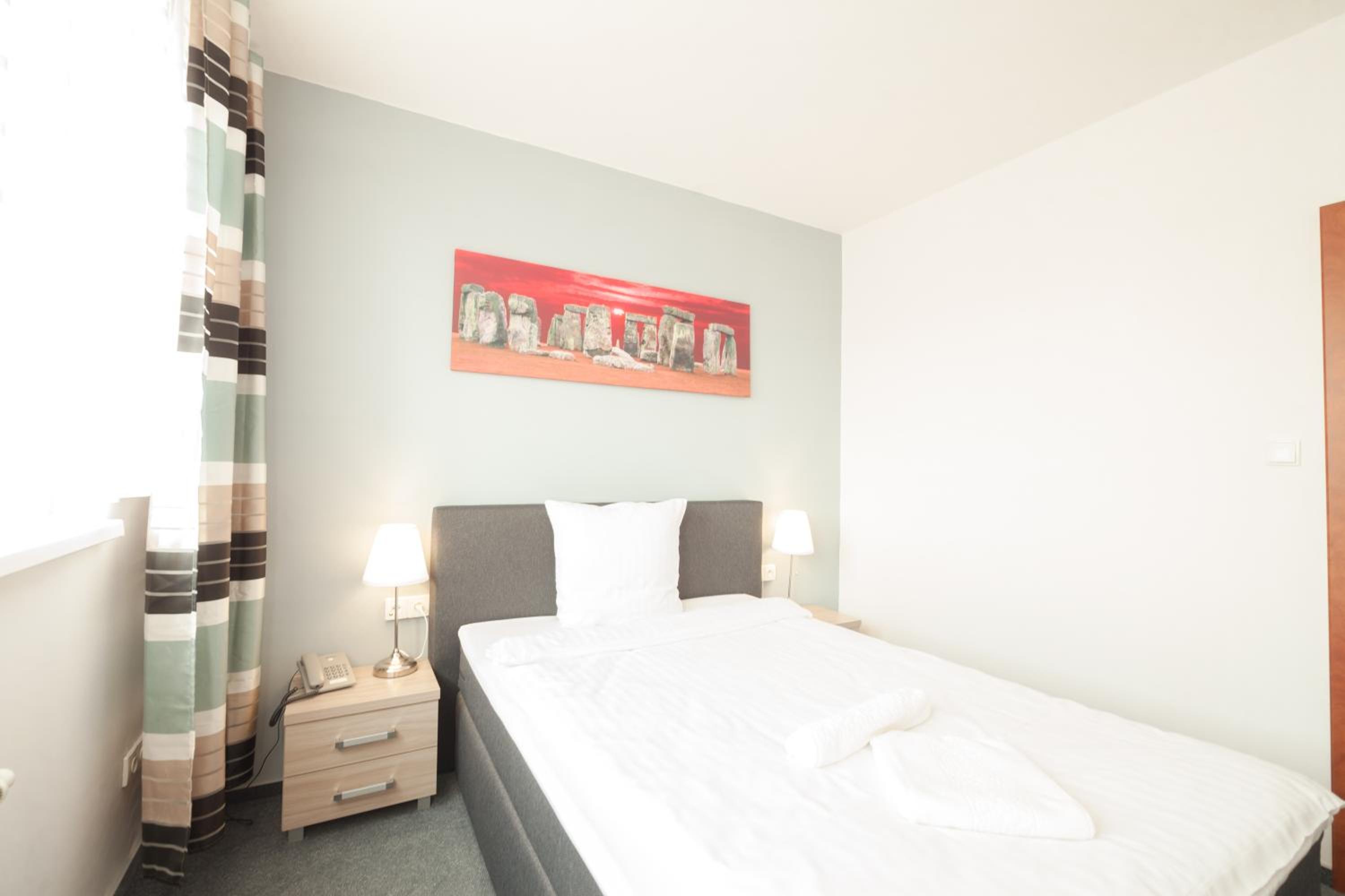 Deluxe Single Room photo 3