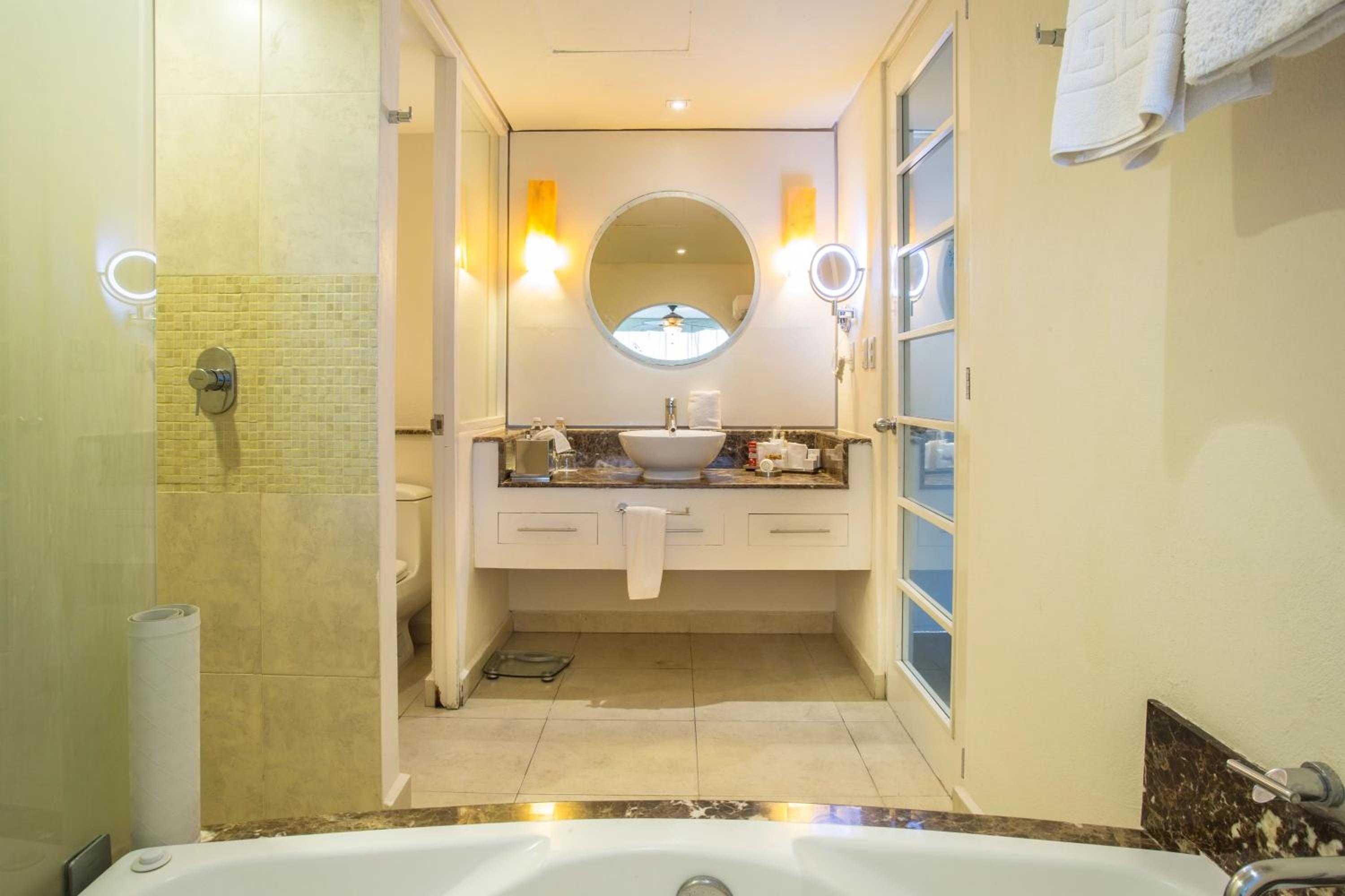 Junior Suite Ocean View Terrace King
