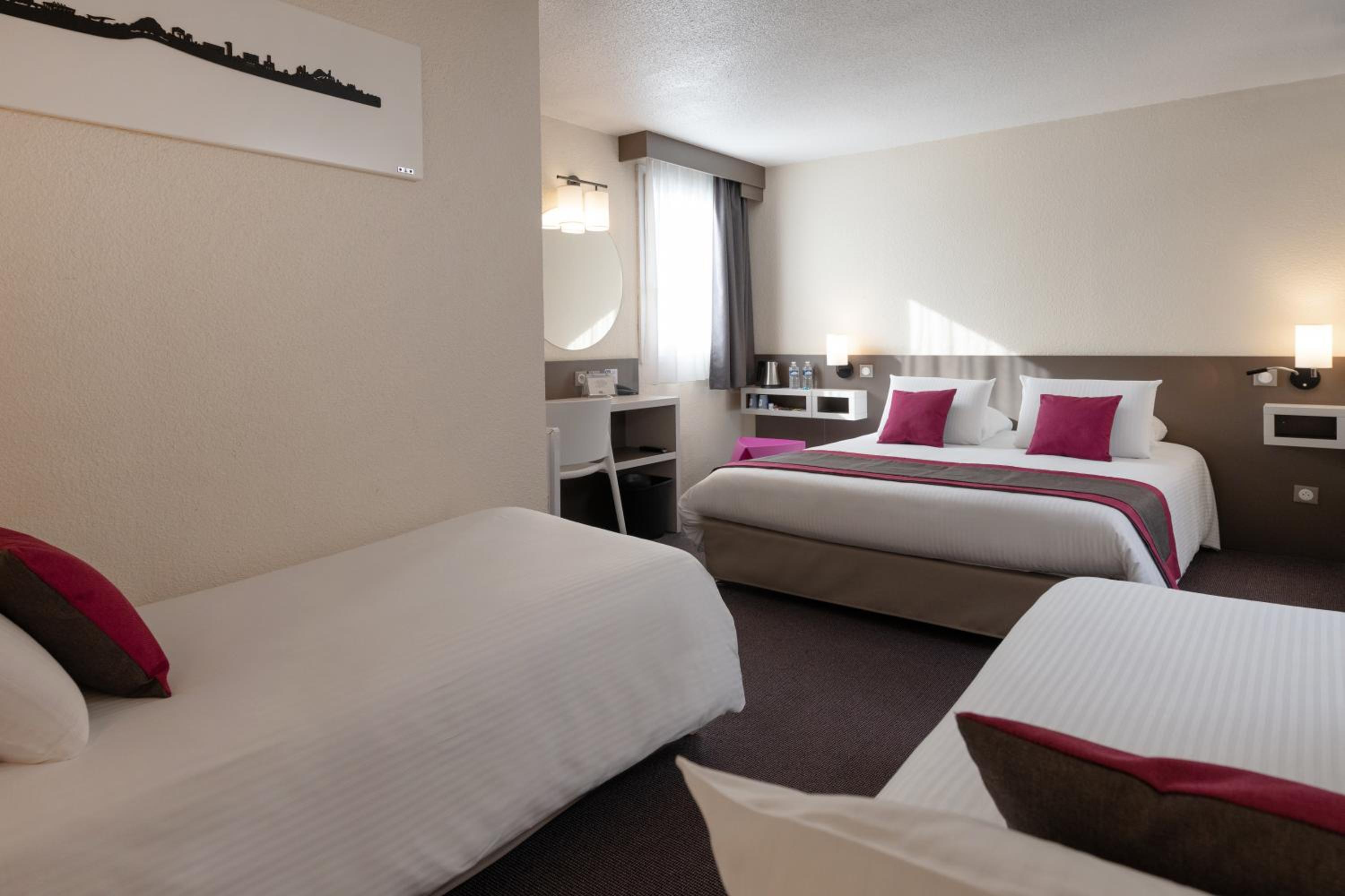 Standard Room with One Double Bed and Two Single Beds