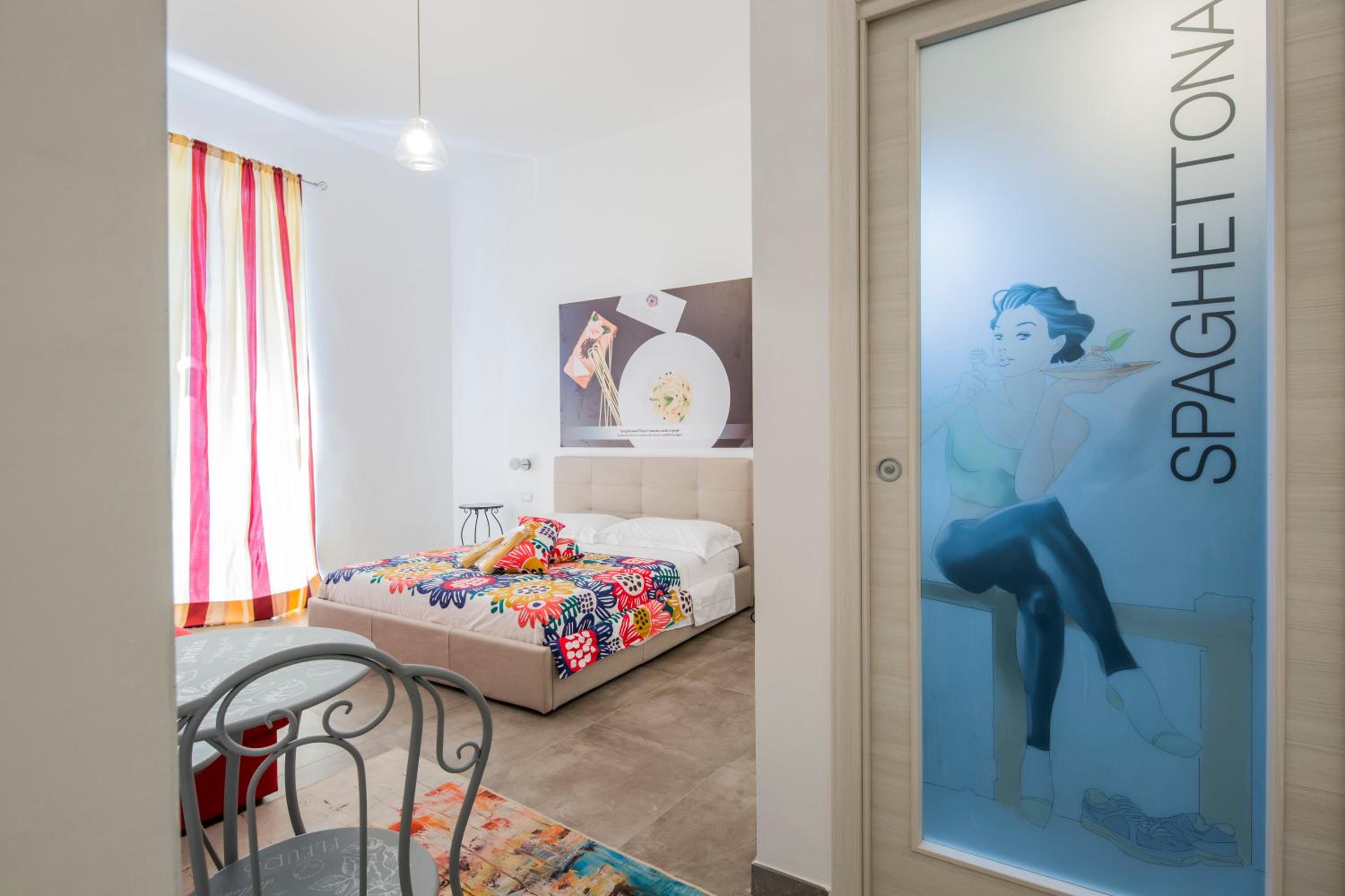 Standard Family Room - Photo 11