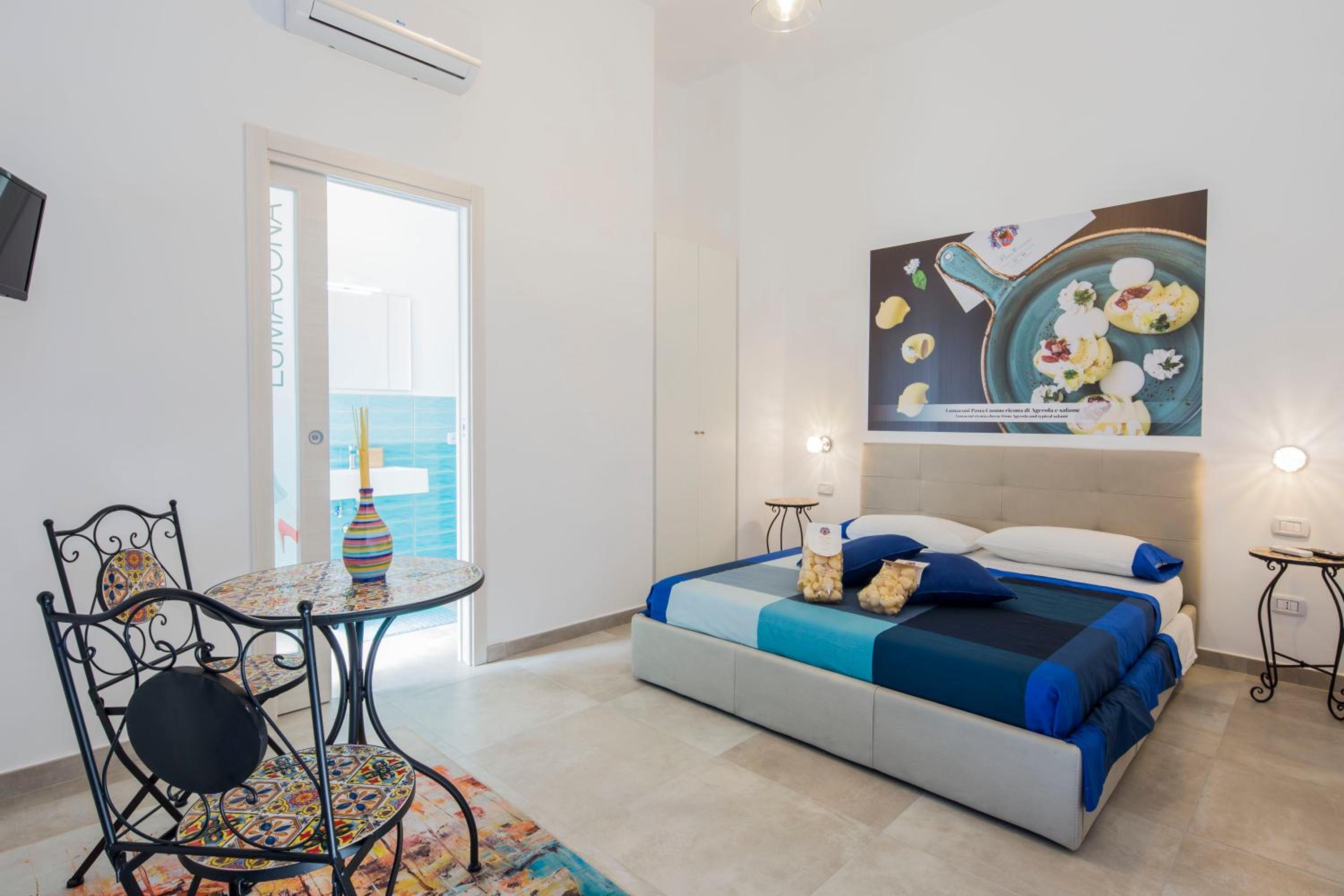 Standard Double Room - Photo 1