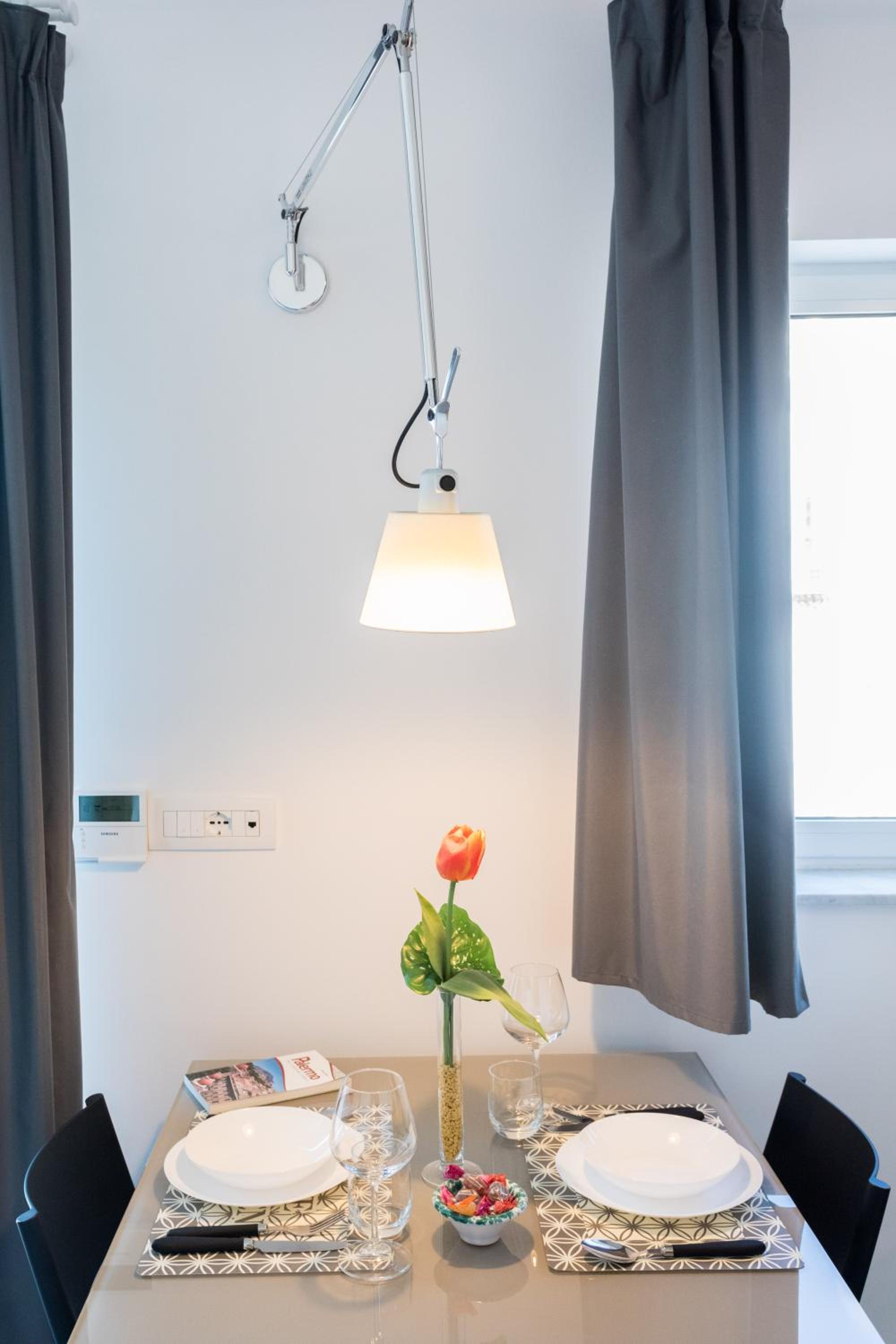 Loft - Photo 2