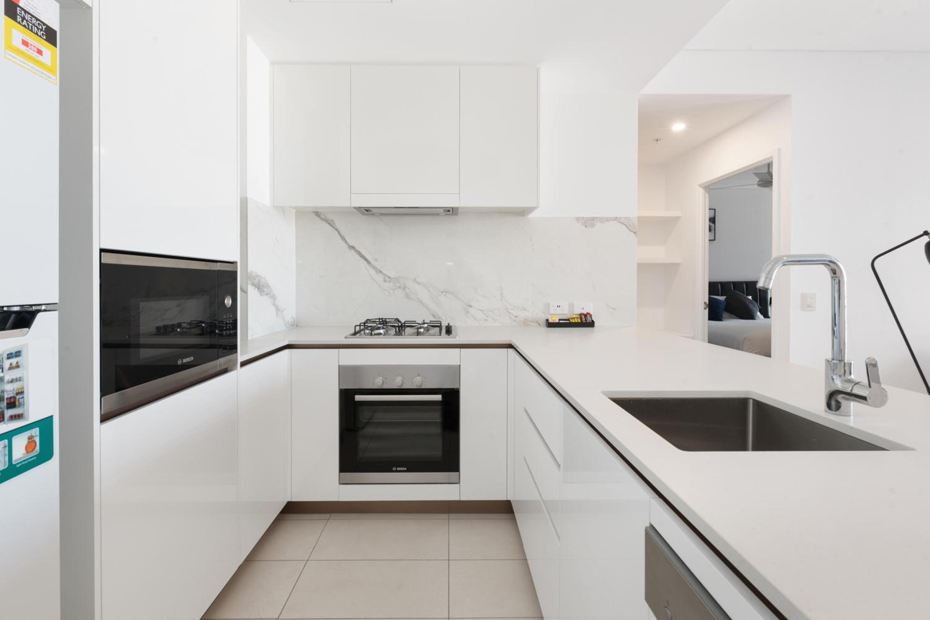 Two Bedroom Two Bathroom Apartment thumbnail 5