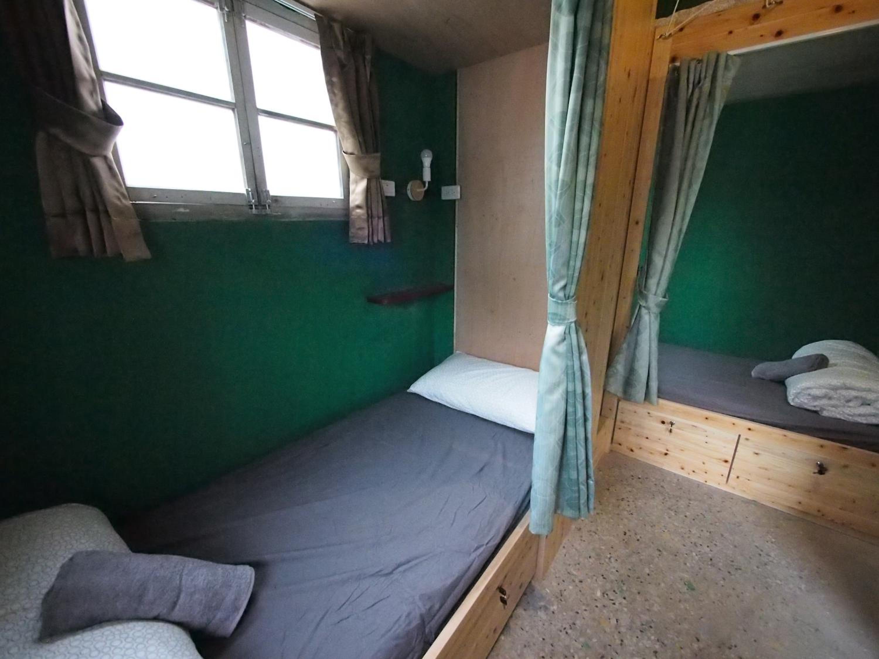 Three-Bedroom Apartment - Photo 8