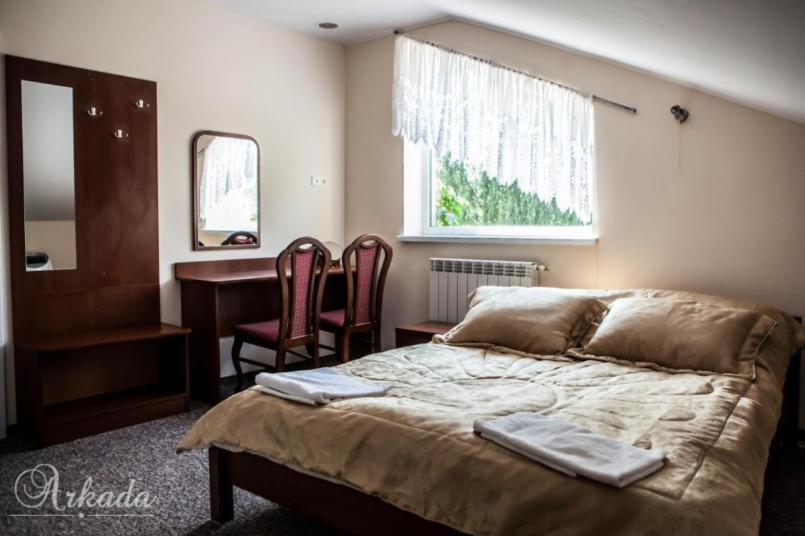 Double or Twin Room - Photo 1