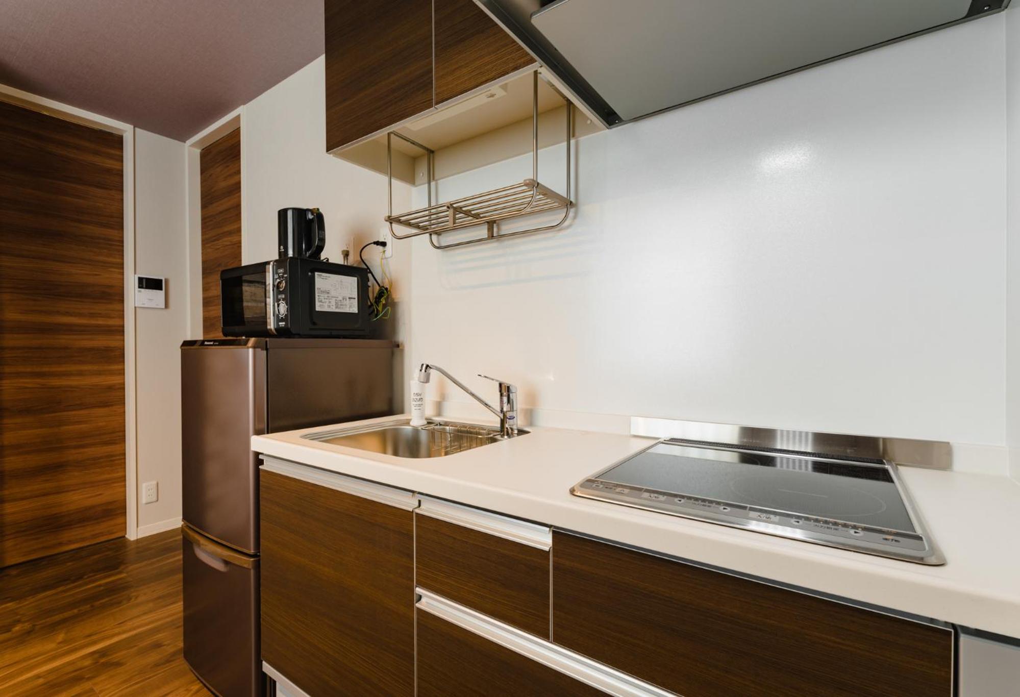Studio Apartment - Photo 42