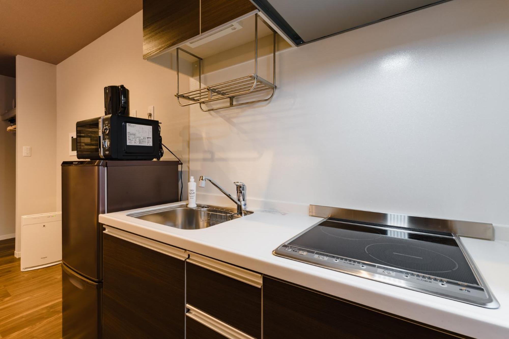Studio Apartment - Photo 24