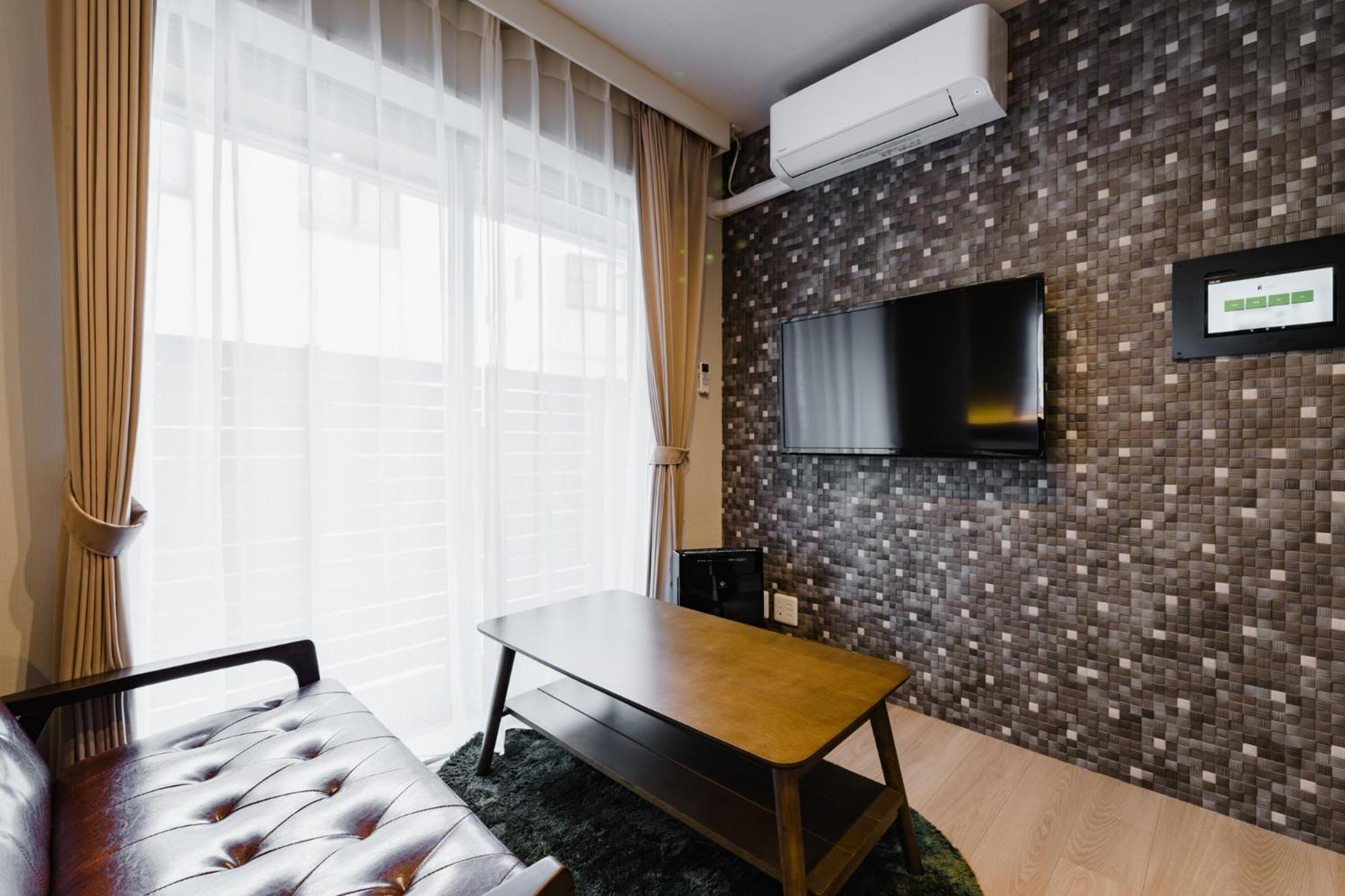 Studio Apartment - Photo 19