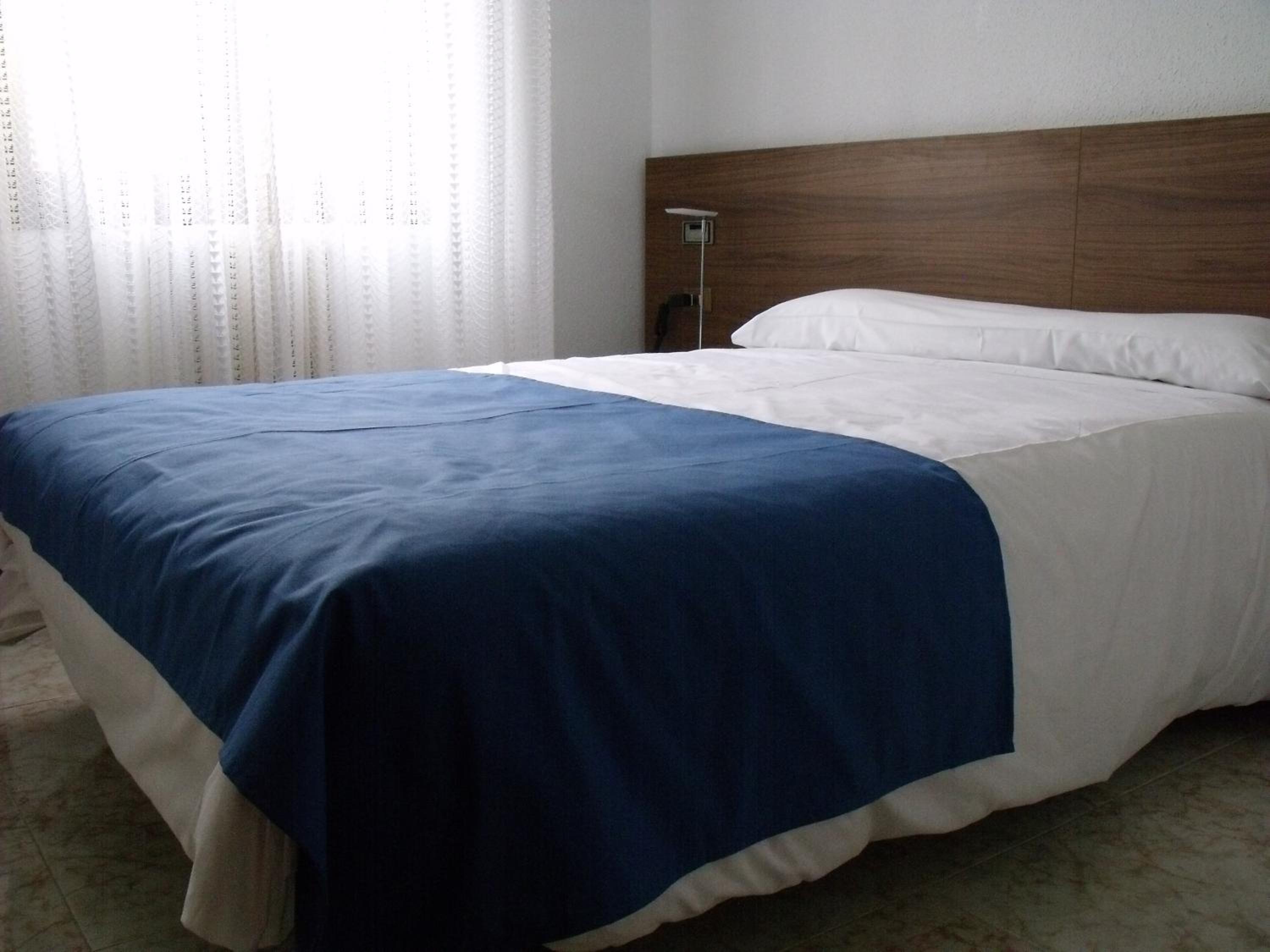 Habitación Doble con Baño Privado