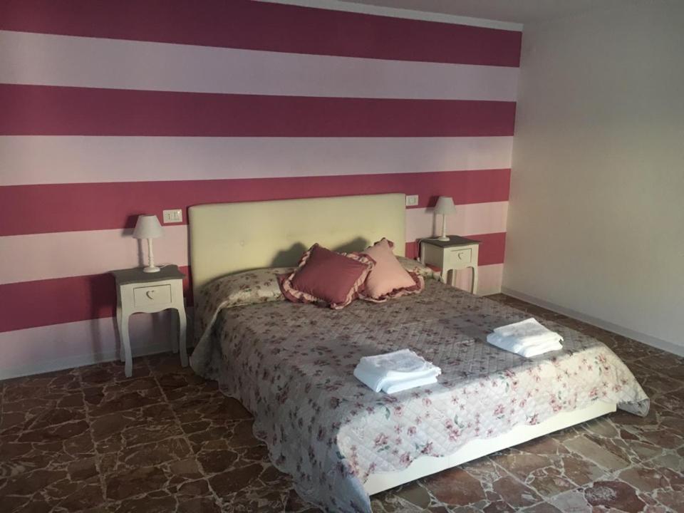 Double Room with Private Bathroom - Photo 1