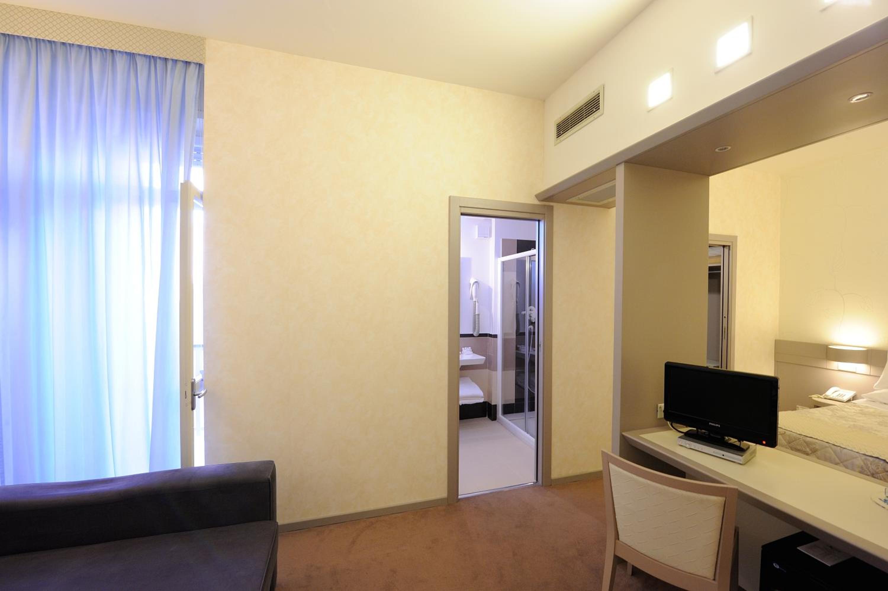 Junior Suite - Photo 2