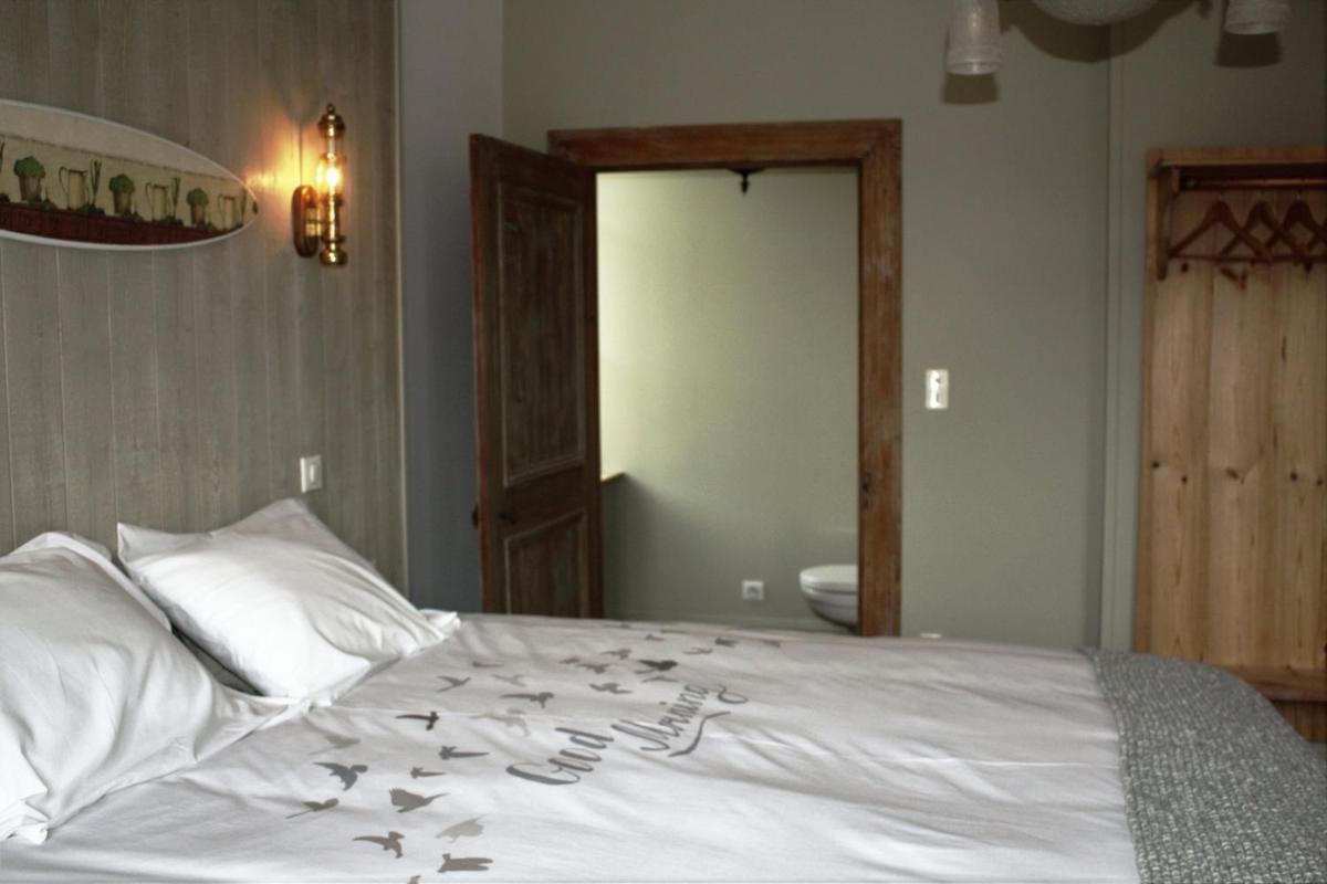 Large Double Room photo 3