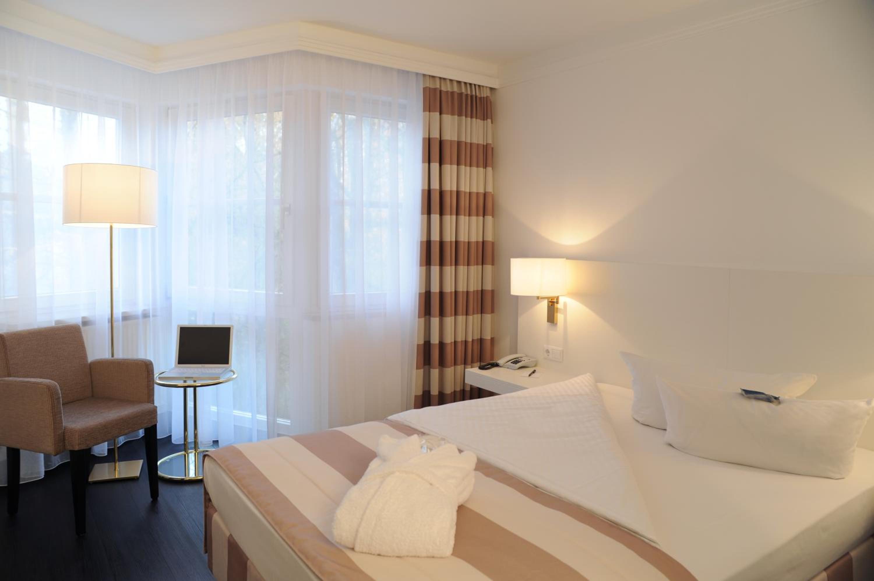 Superior Double Room - Photo 10