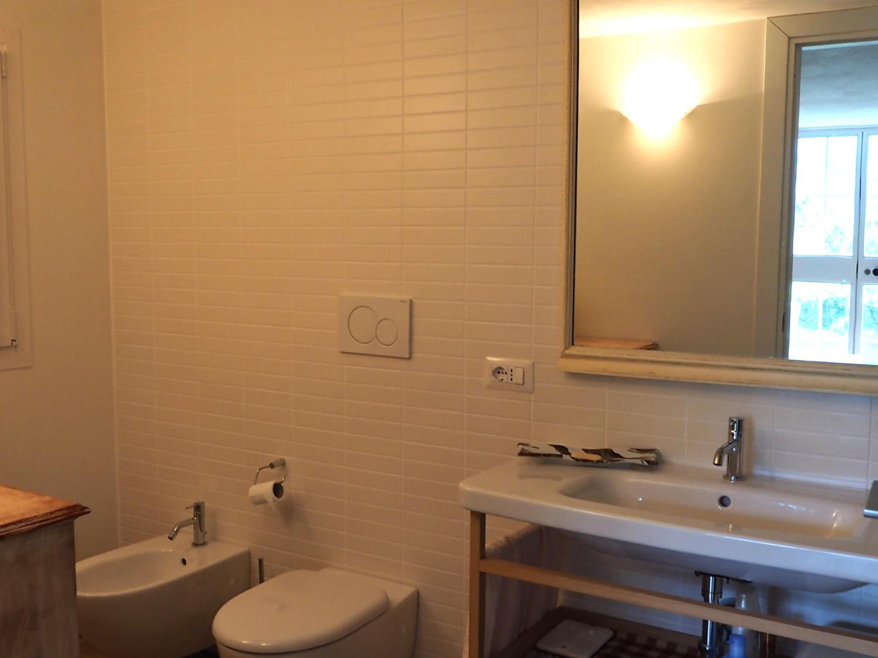 Three-Bedroom Apartment - Photo 3