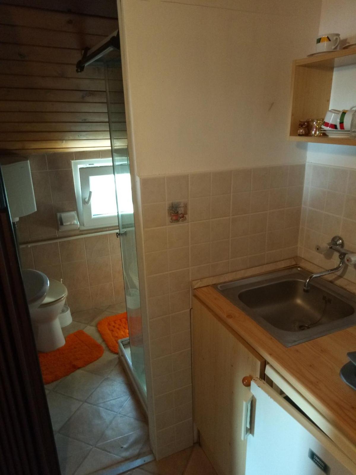 Apartment with Garden View - Photo 7