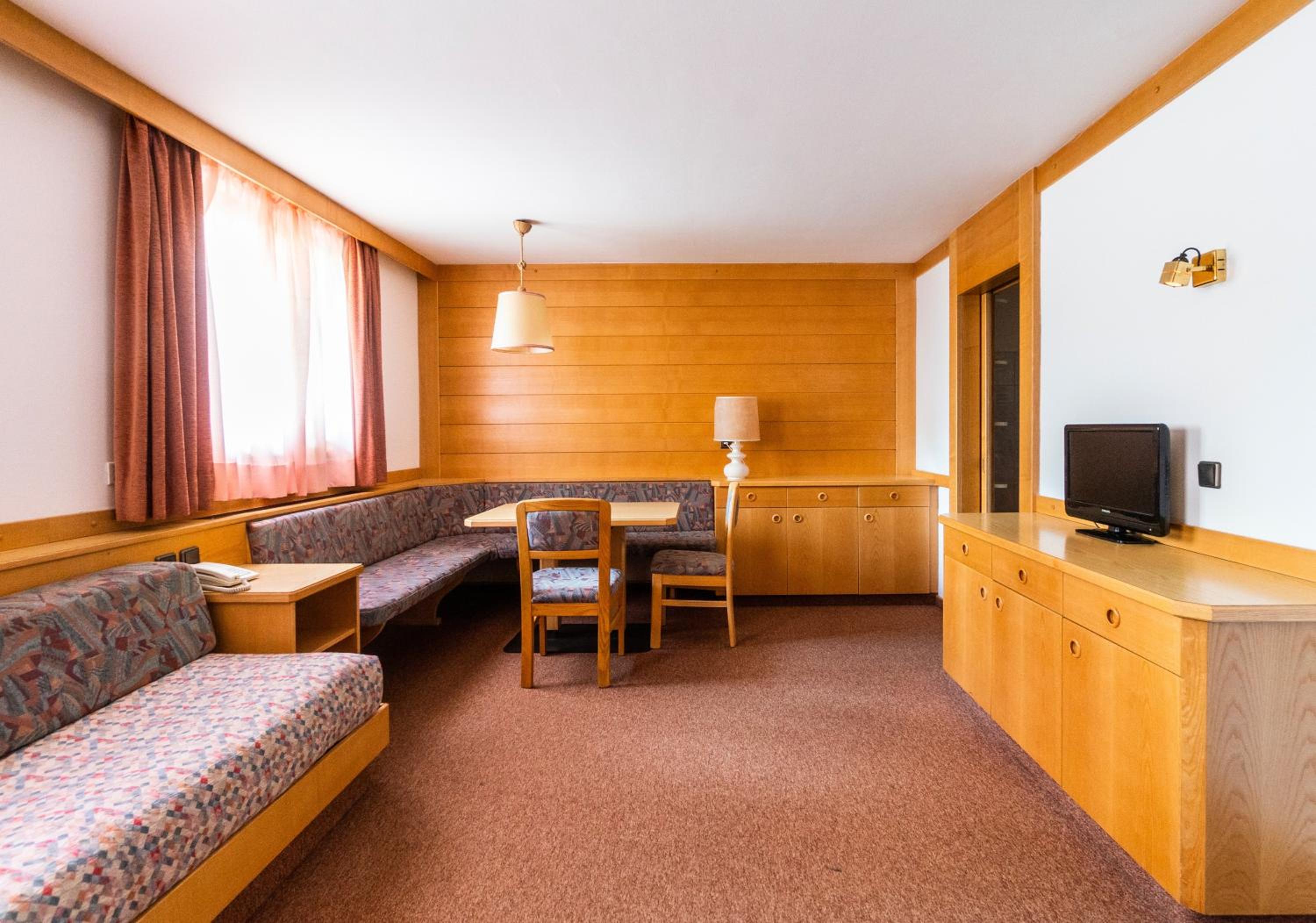 Studio Apartment photo 1