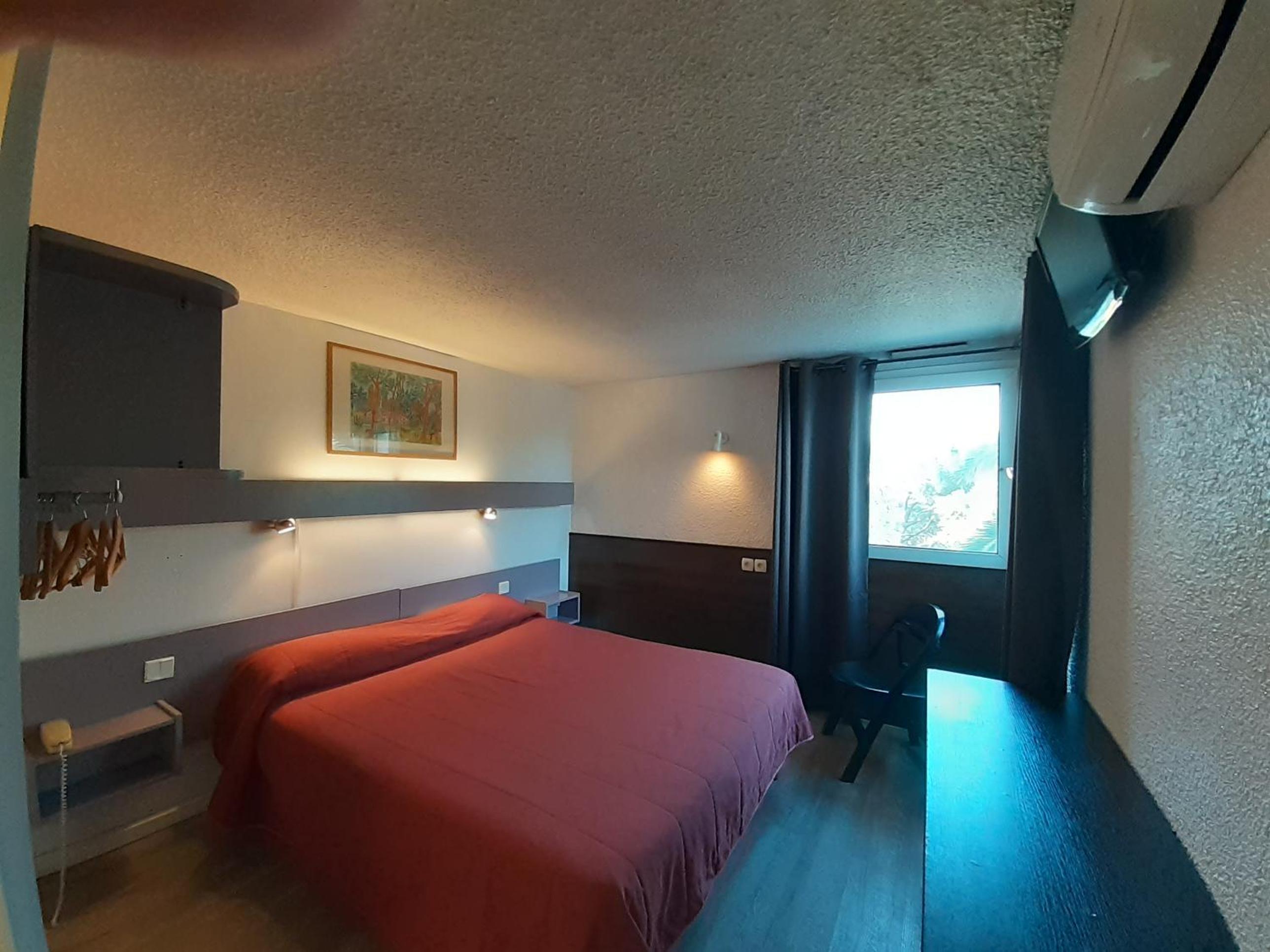 Economic Double Room - Photo 3