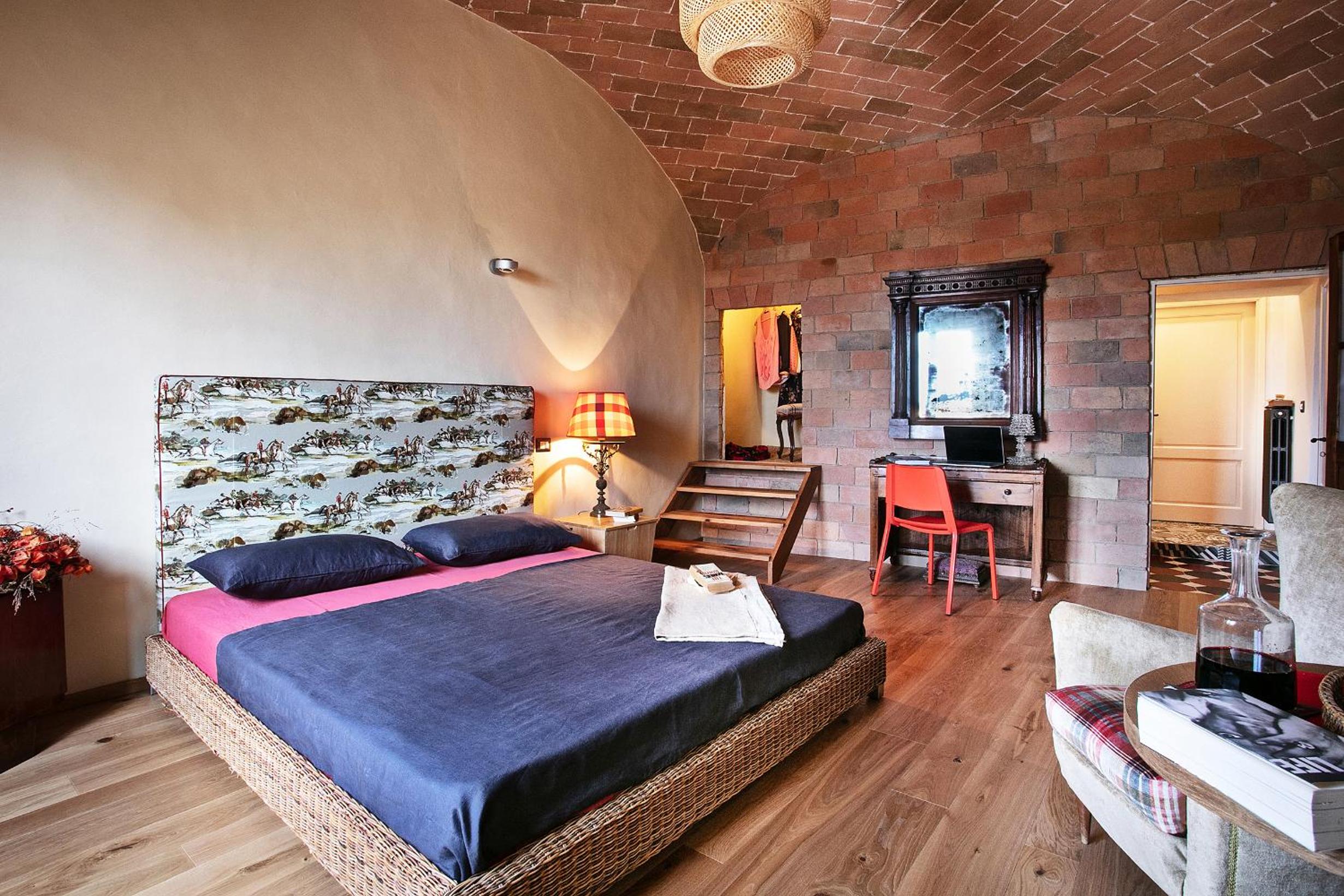 Deluxe Double Room with Balcony photo 2