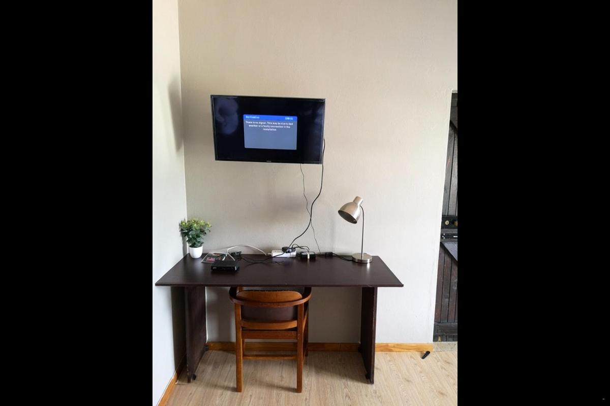 Deluxe Family Room - Photo 1