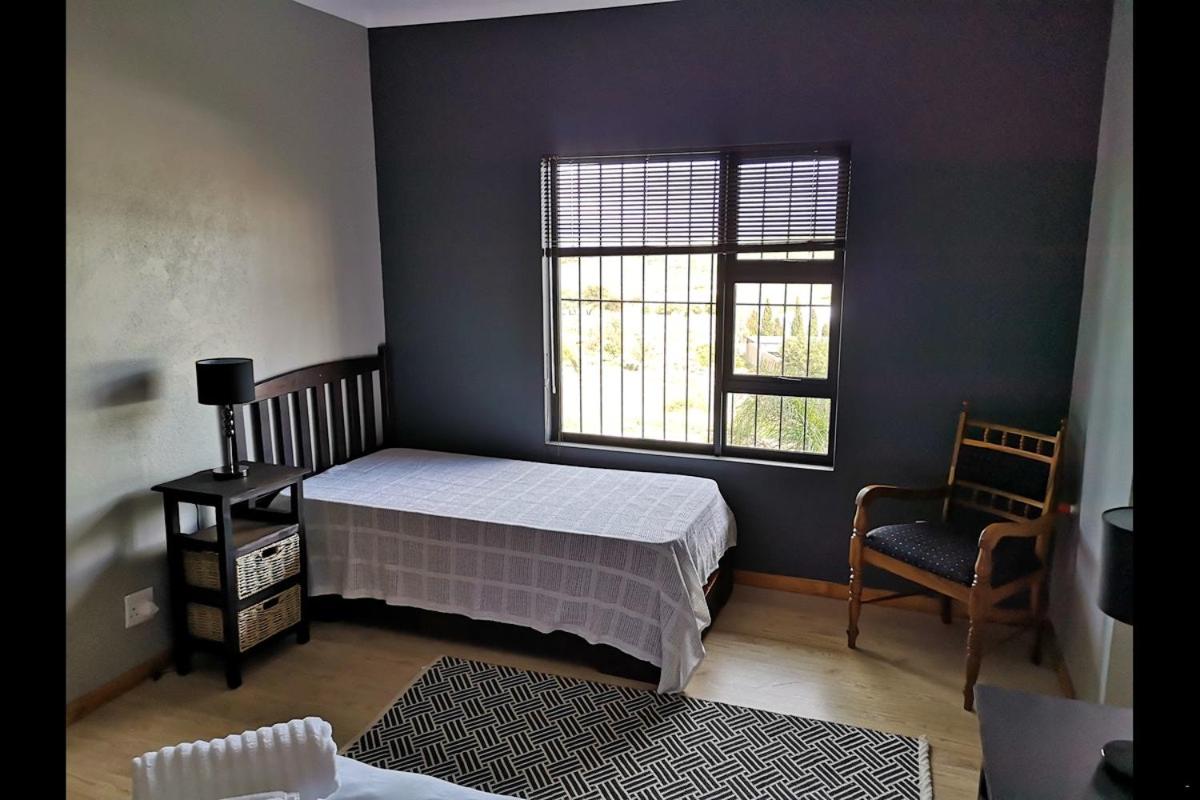 Deluxe Family Room - Photo 2