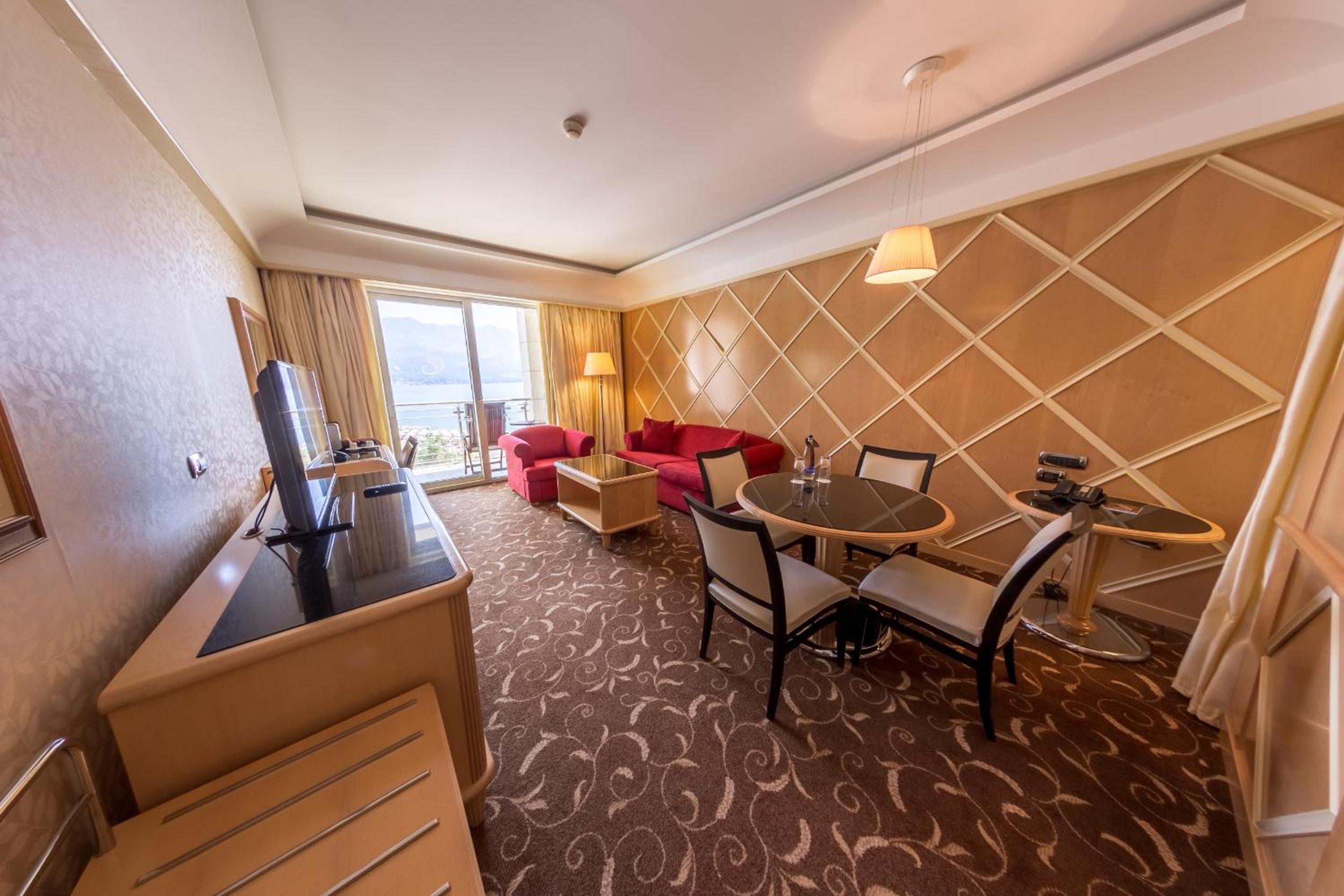Junior Suite