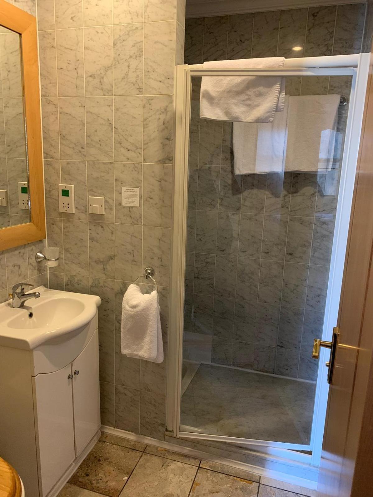 Standard Double Room photo 2