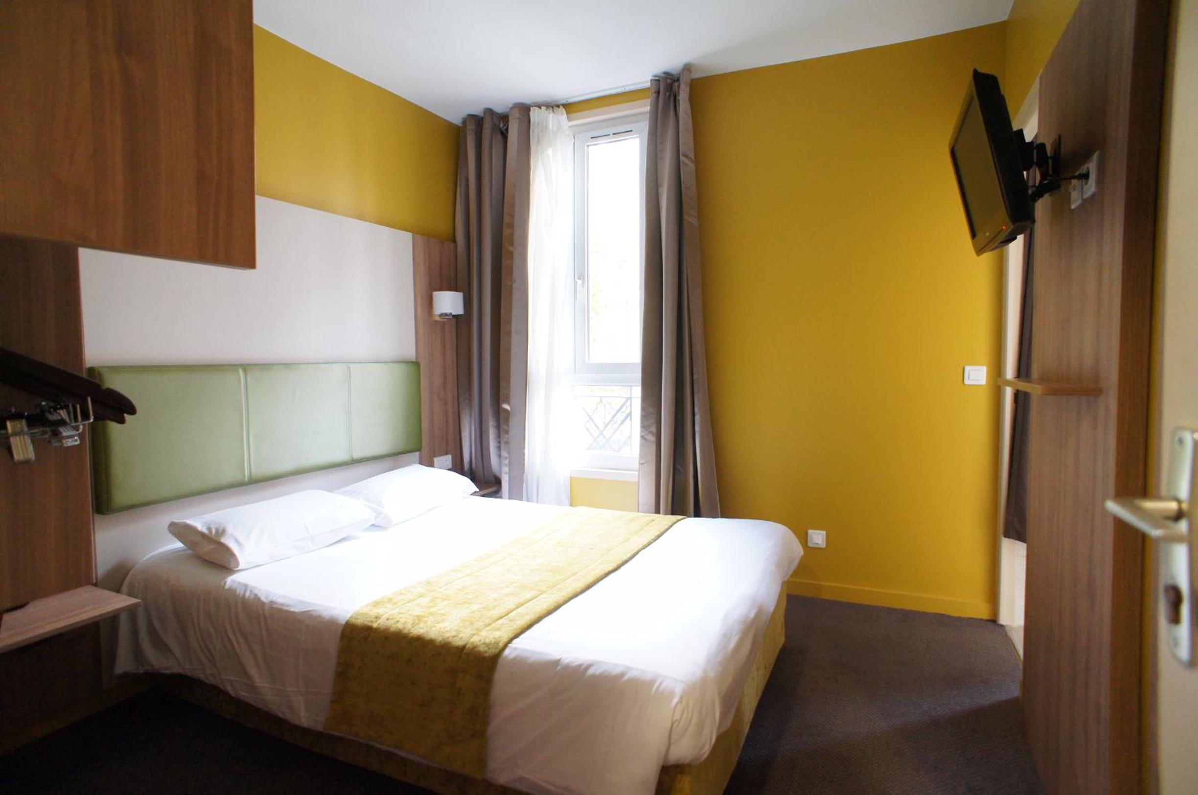 Double Room with Shower