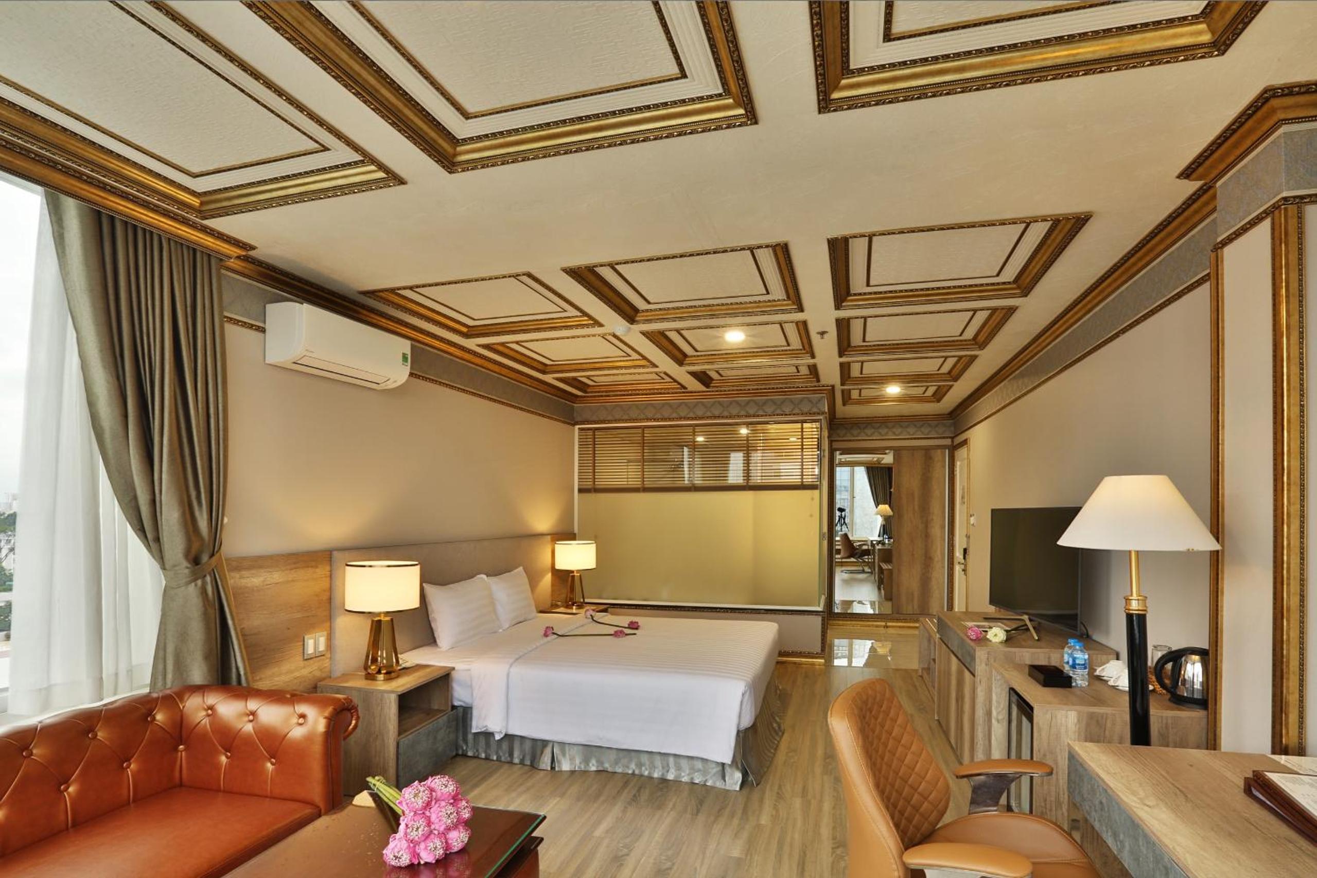 Executive Suite City view photo 3