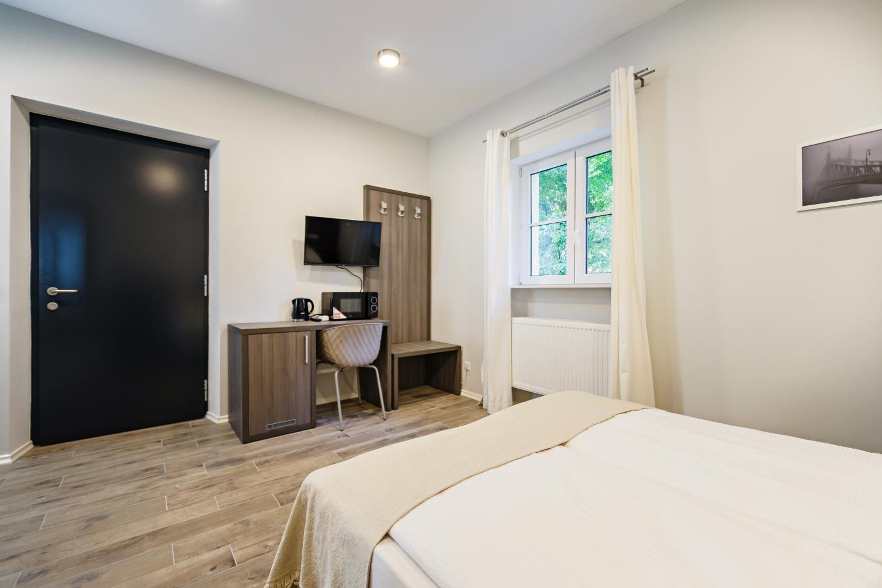 Budget Double Room photo 1